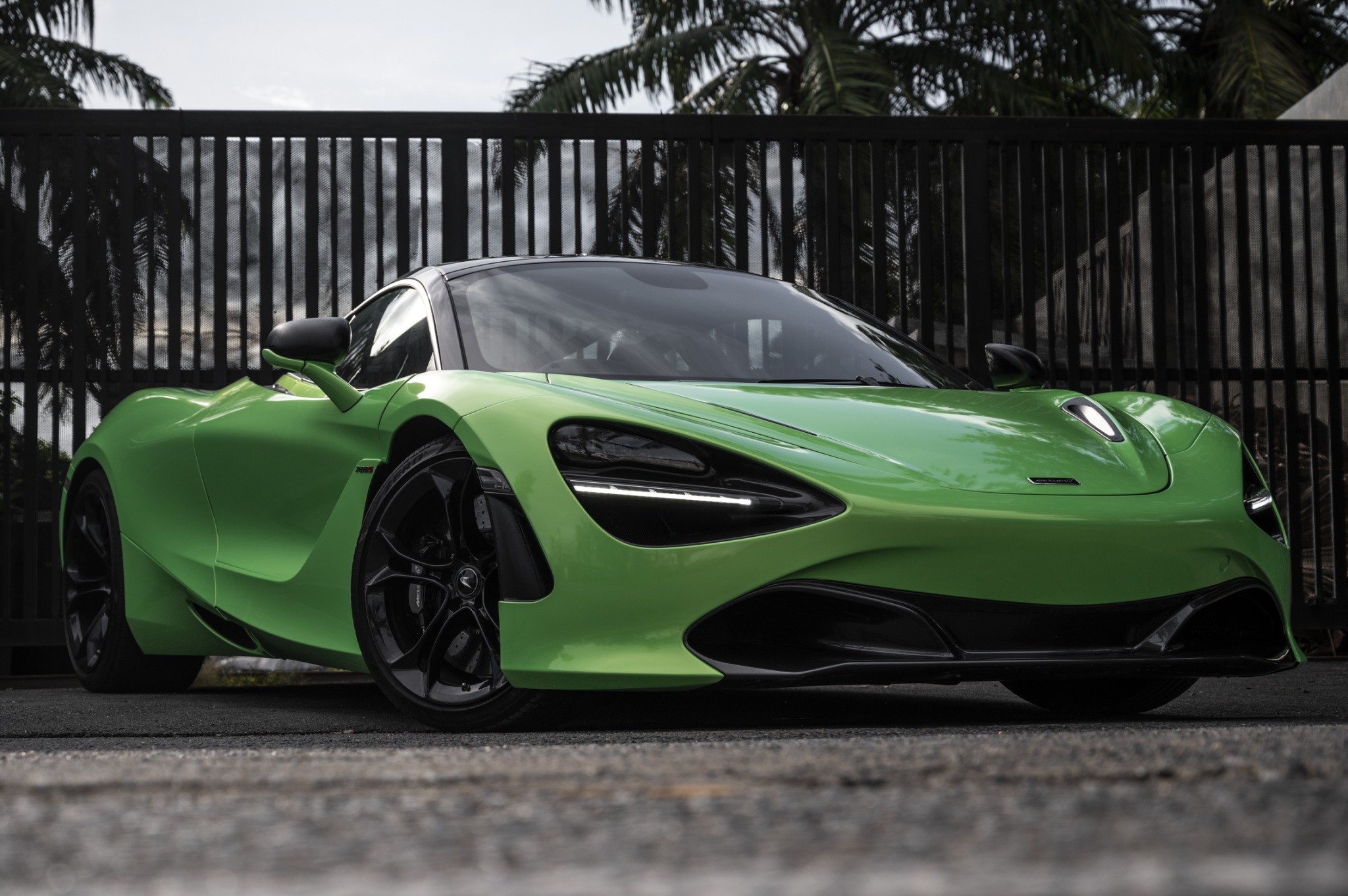 2021 McLaren 720S coupe performance สีเขียว (รูปที่ 4)