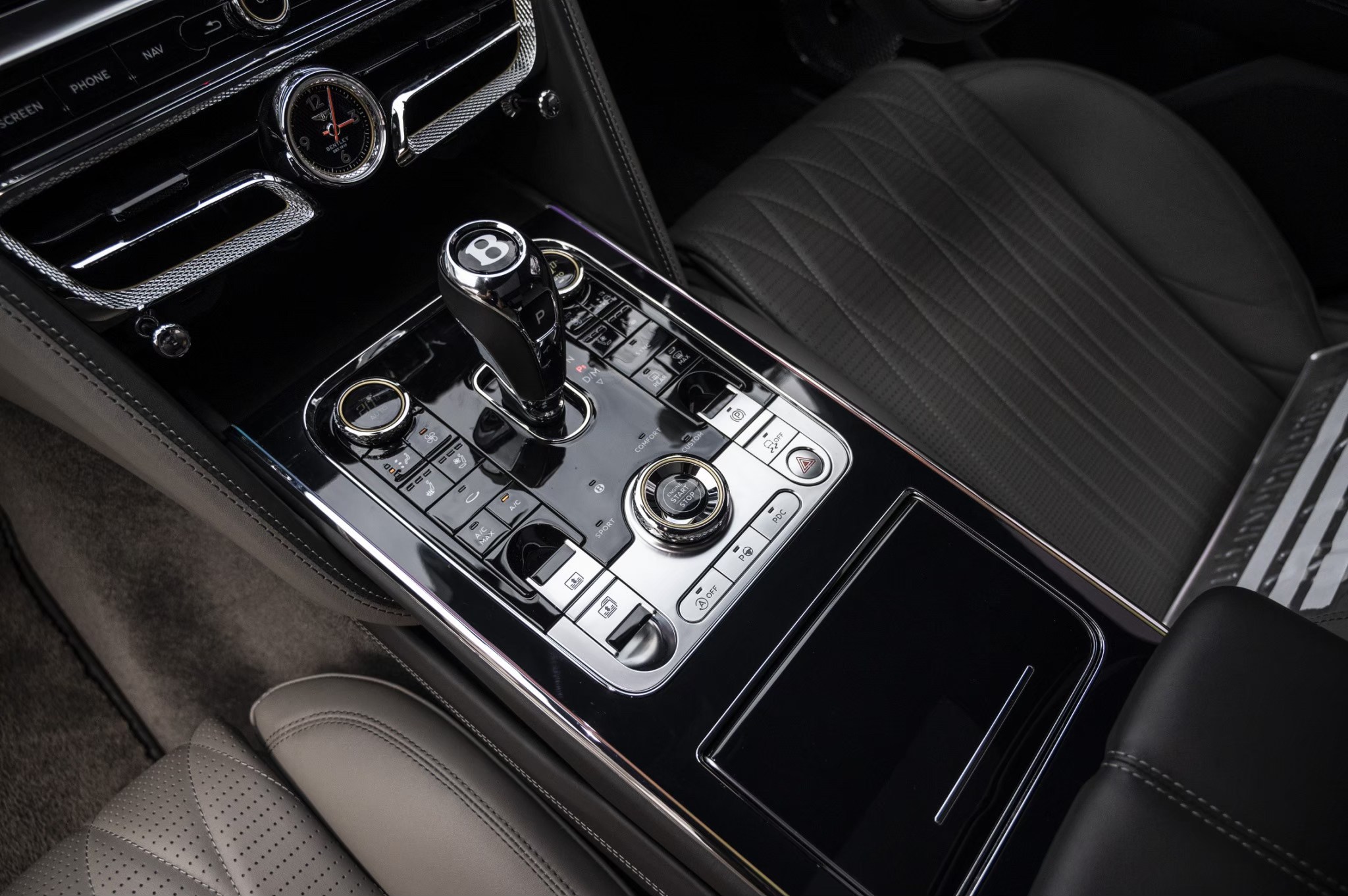2021 Bentley Flying spur W12 twin turbo ASS full spec สีดำ (รูปที่ 11)