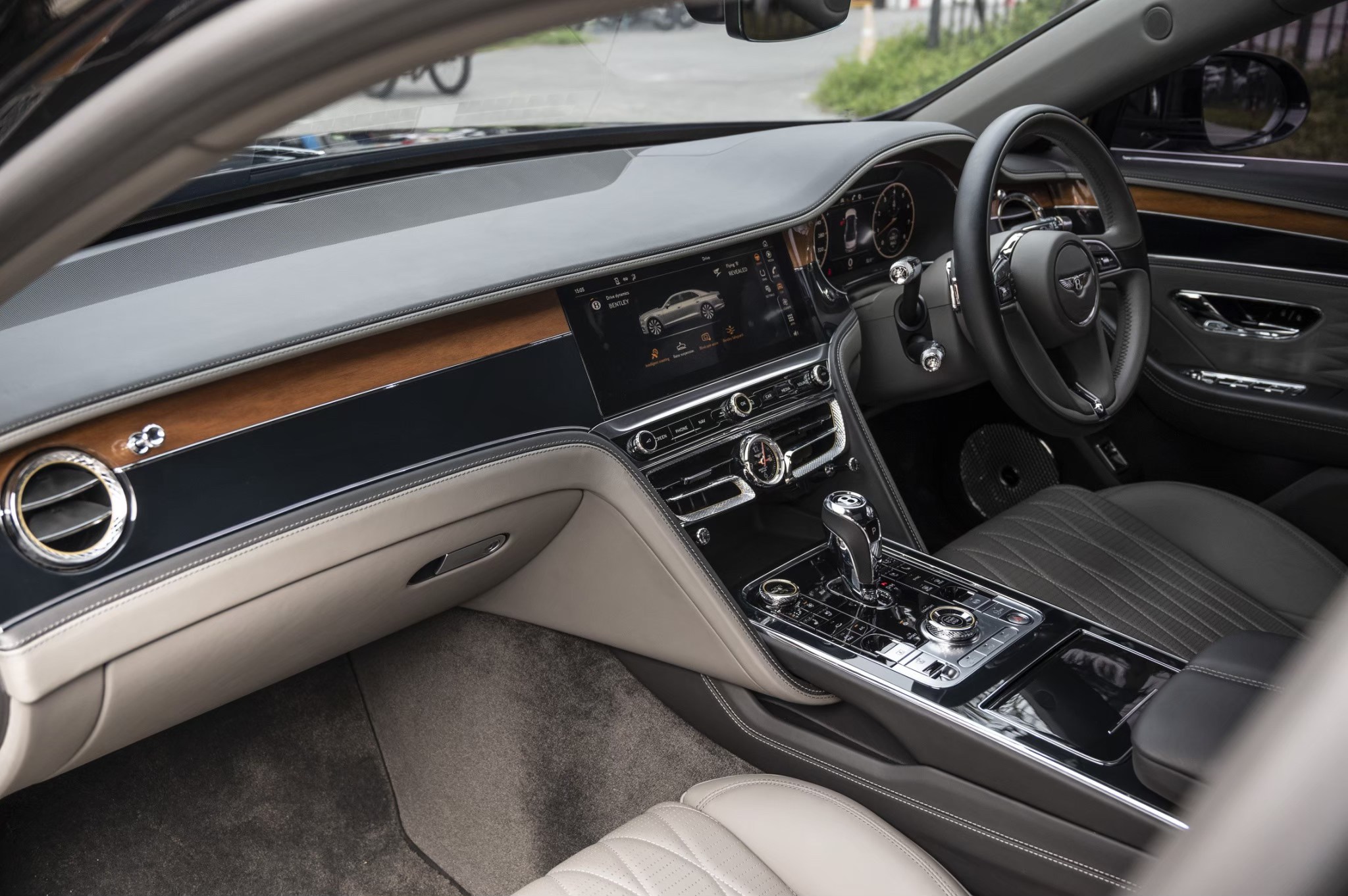 2021 Bentley Flying spur W12 twin turbo ASS full spec สีดำ (รูปที่ 18)