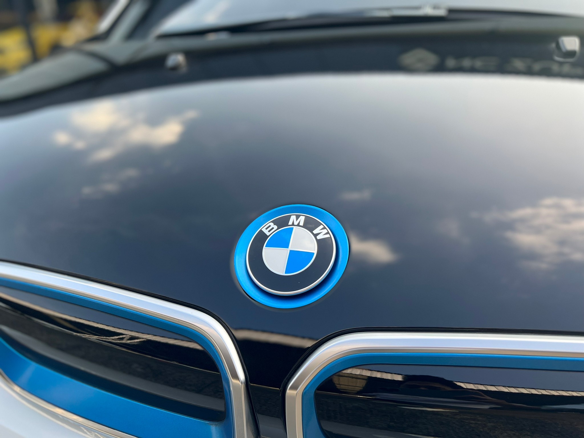 2022 BMW i3 สีขาว (รูปที่ 10)