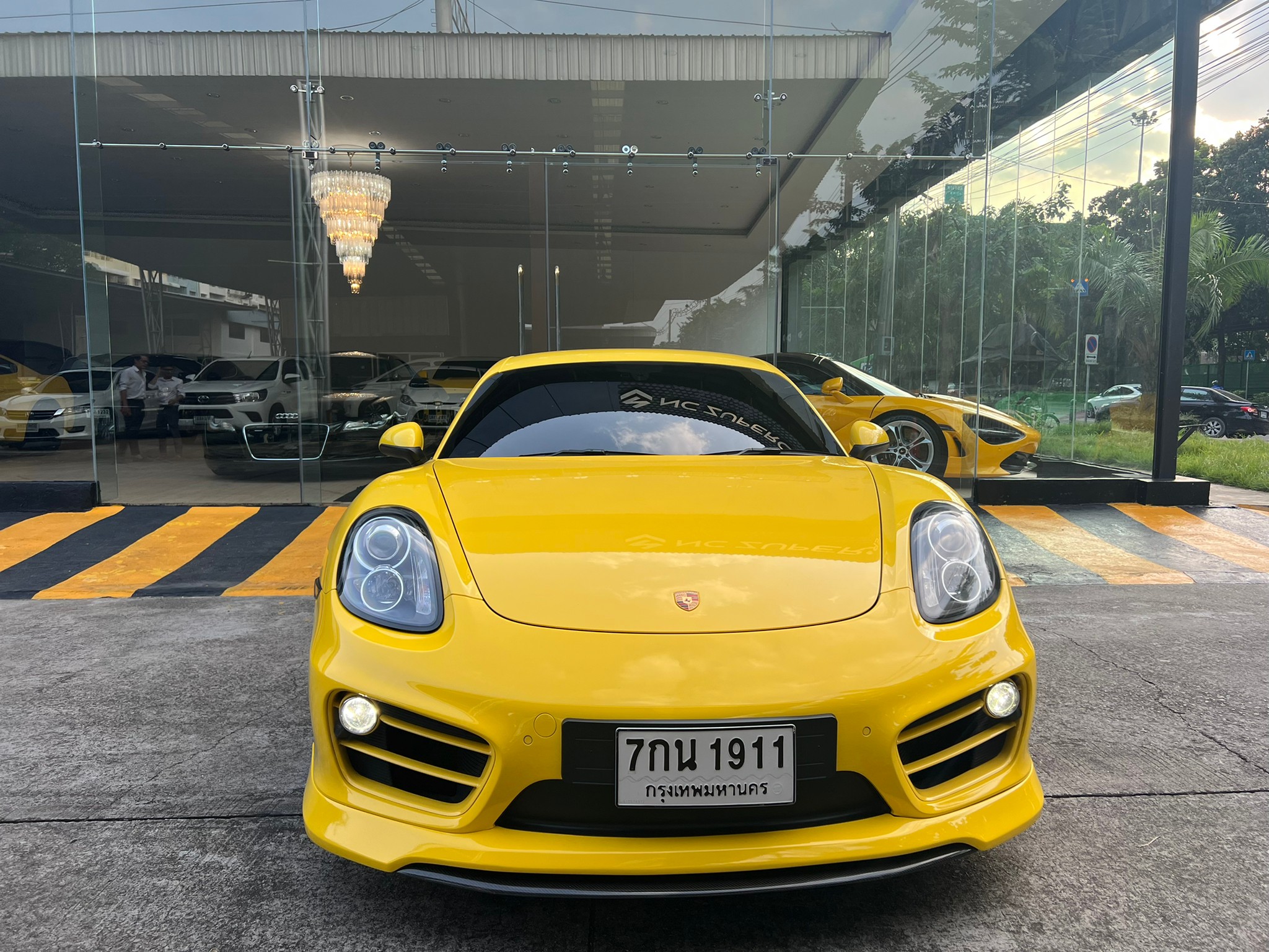 2015 Porsche Cayman 981 2.7 PDK สีเหลือง (รูปที่ 5)