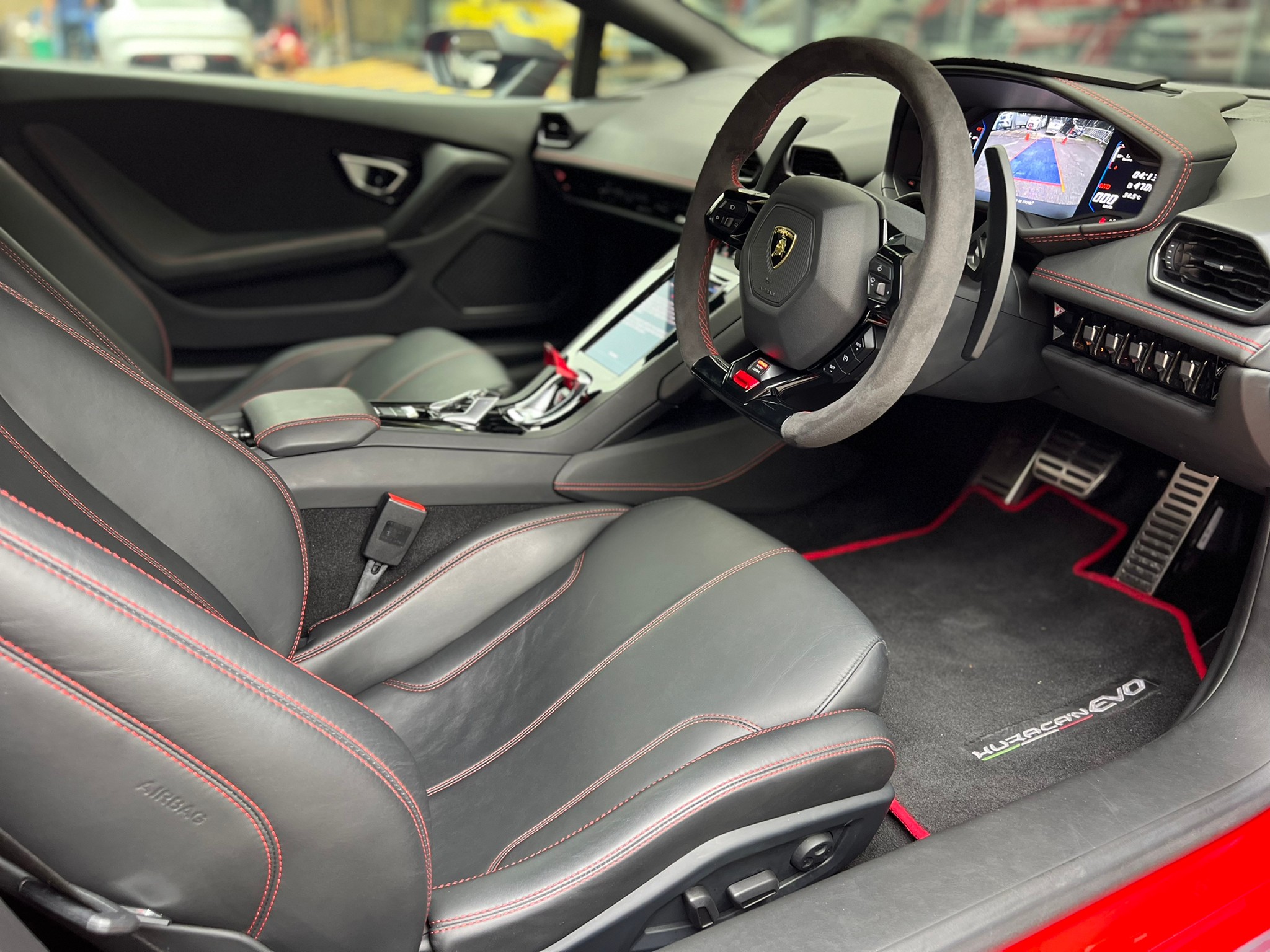 2022 Lamborghini Huracan EVO AWD สีแดง (รูปที่ 14)