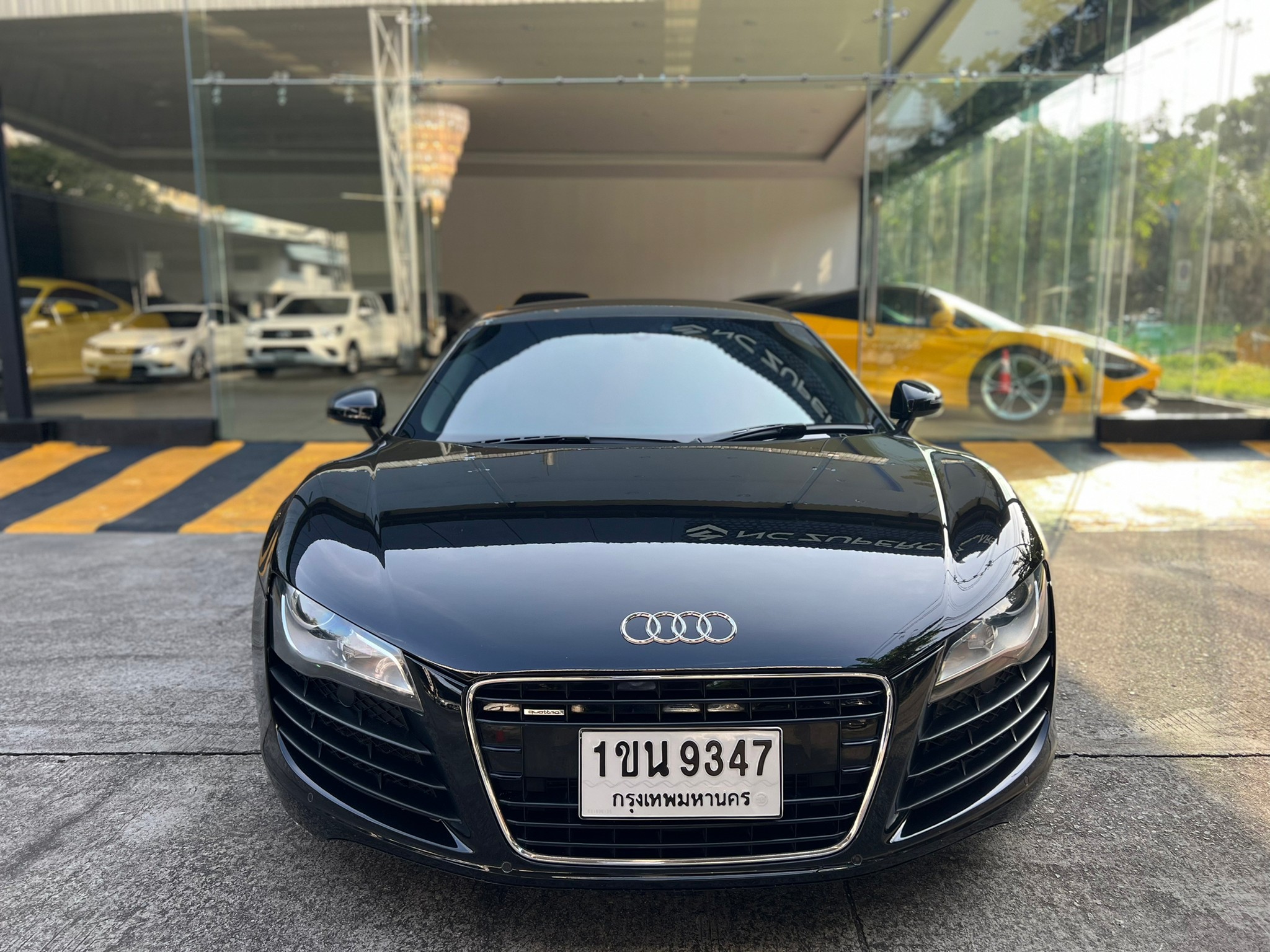 2012 Audi R8 V8 coupe สีดำ