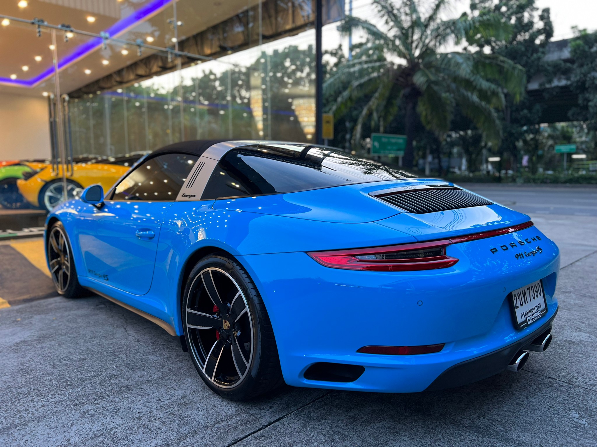 2022 Porsche Carrera 991.2 Targa4S Miamiblue สีฟ้า (รูปที่ 20)