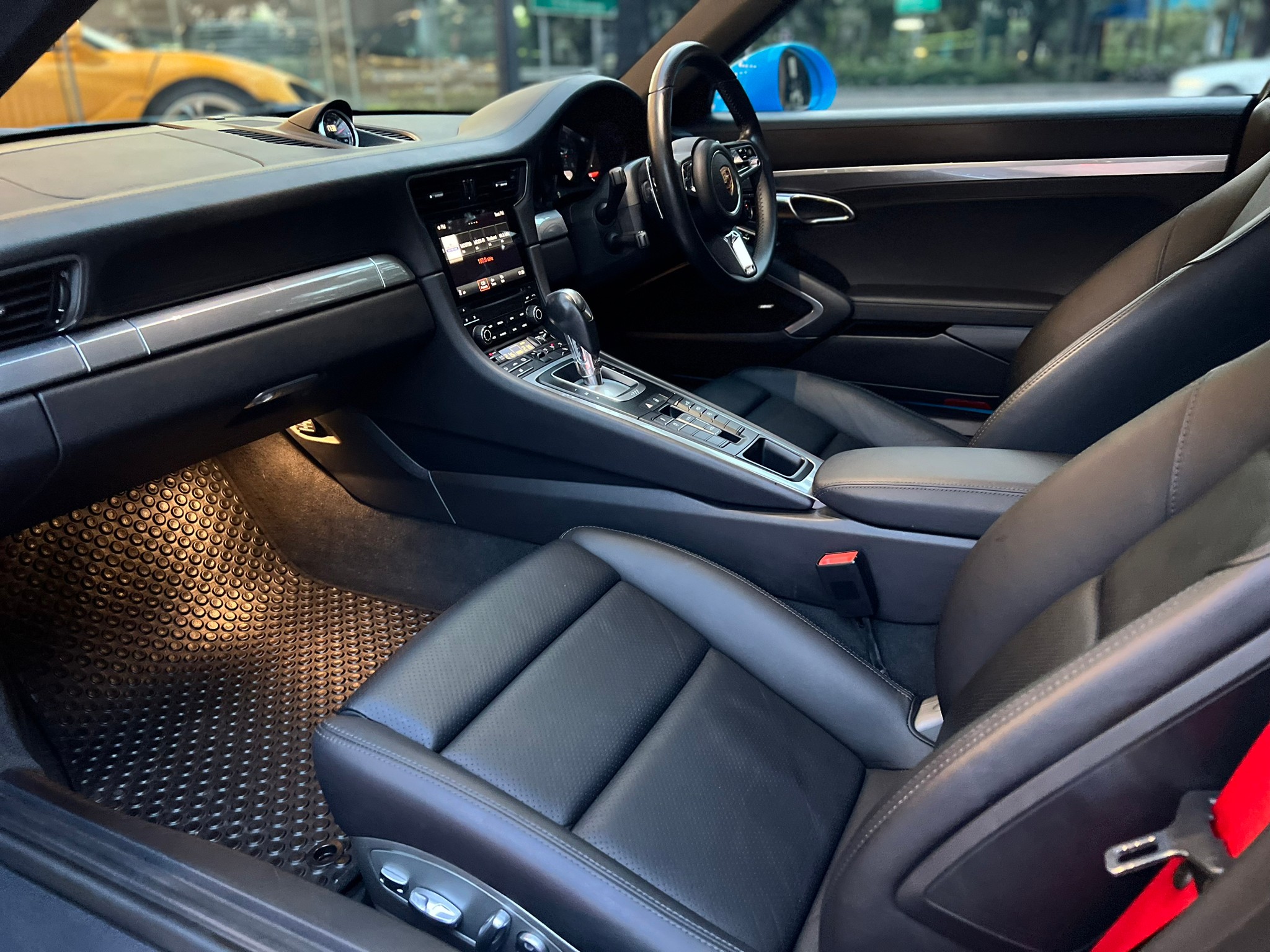 2022 Porsche Carrera 991.2 Targa4S Miamiblue สีฟ้า (รูปที่ 12)