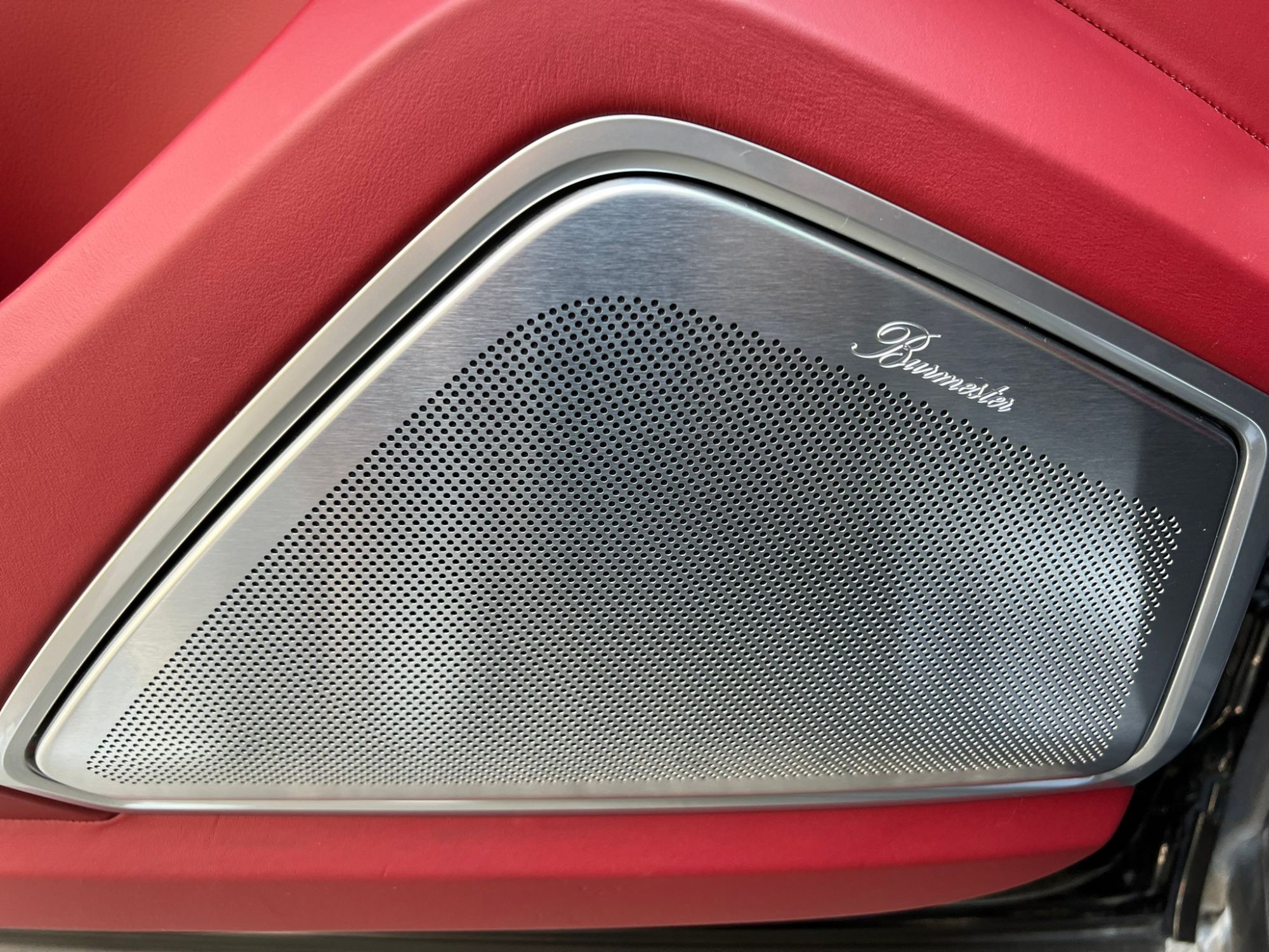 2018 Porsche Cayenne E-Hybrid สีดำ (รูปที่ 12)