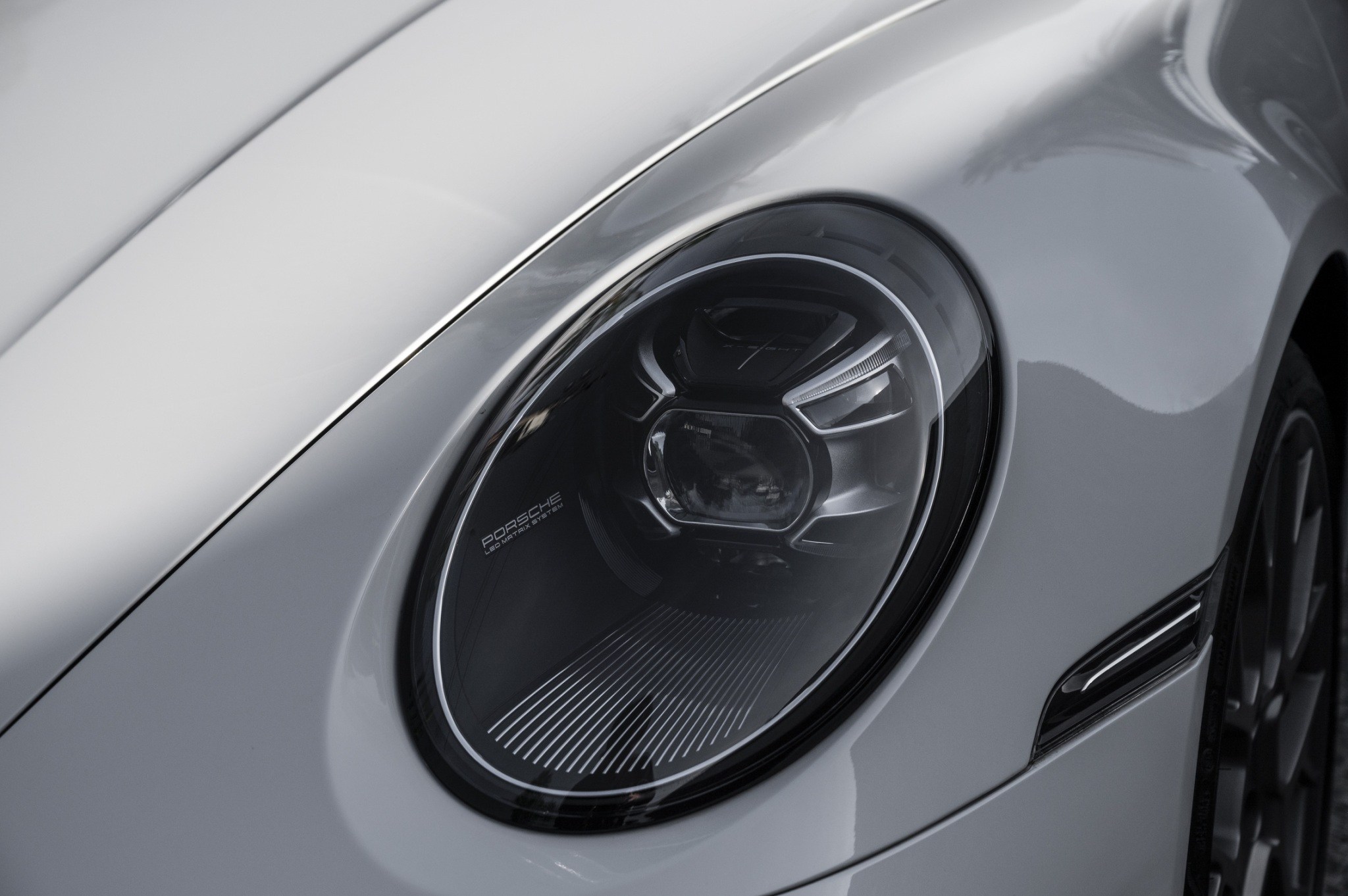 2019 Porsche 992 Carera S สีขาว (รูปที่ 10)