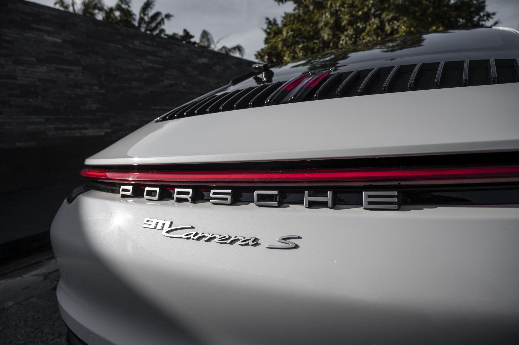 2019 Porsche 992 Carera S สีขาว (รูปที่ 11)