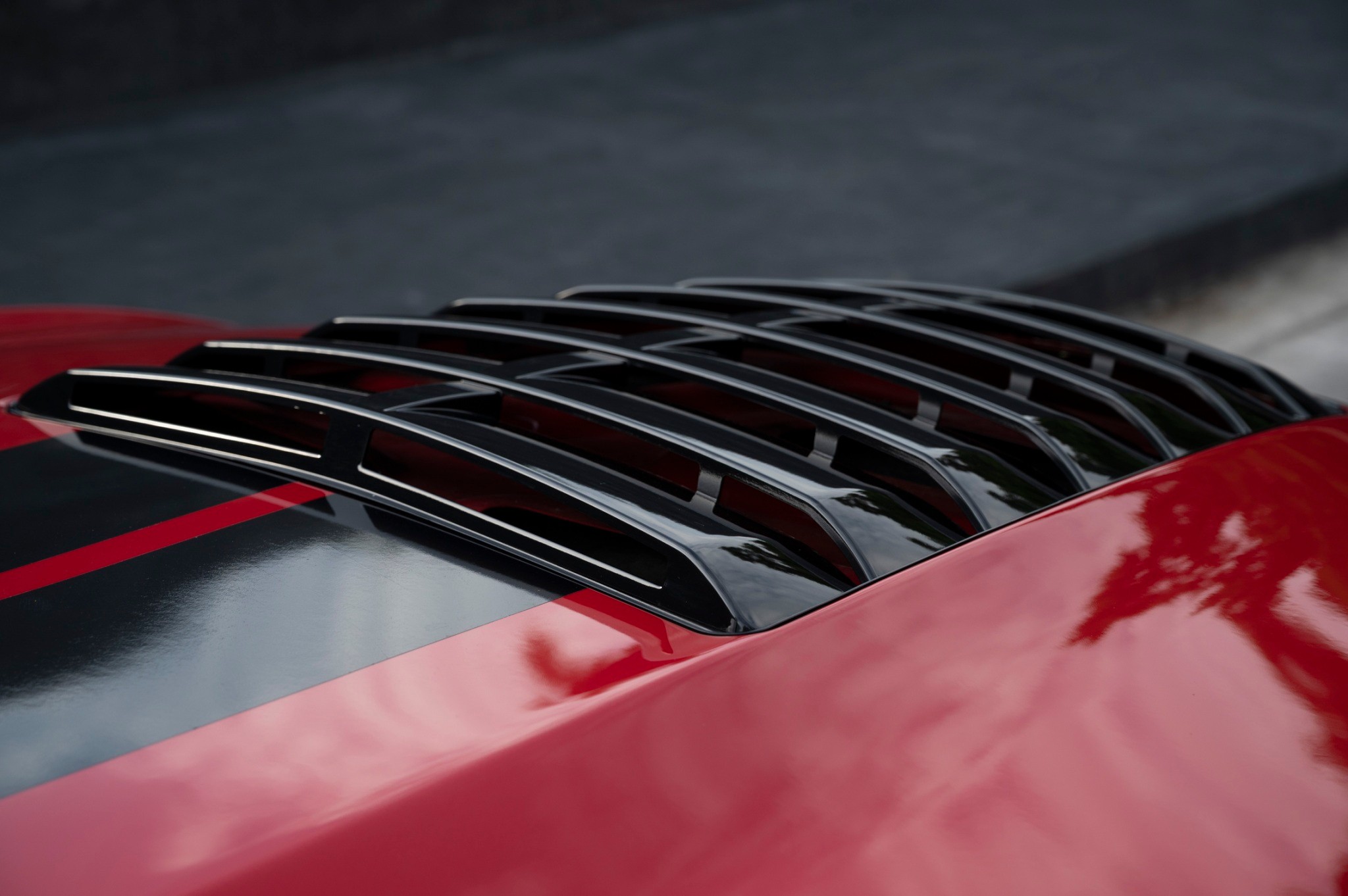 2016 Ford Mustang สีแดง (รูปที่ 17)