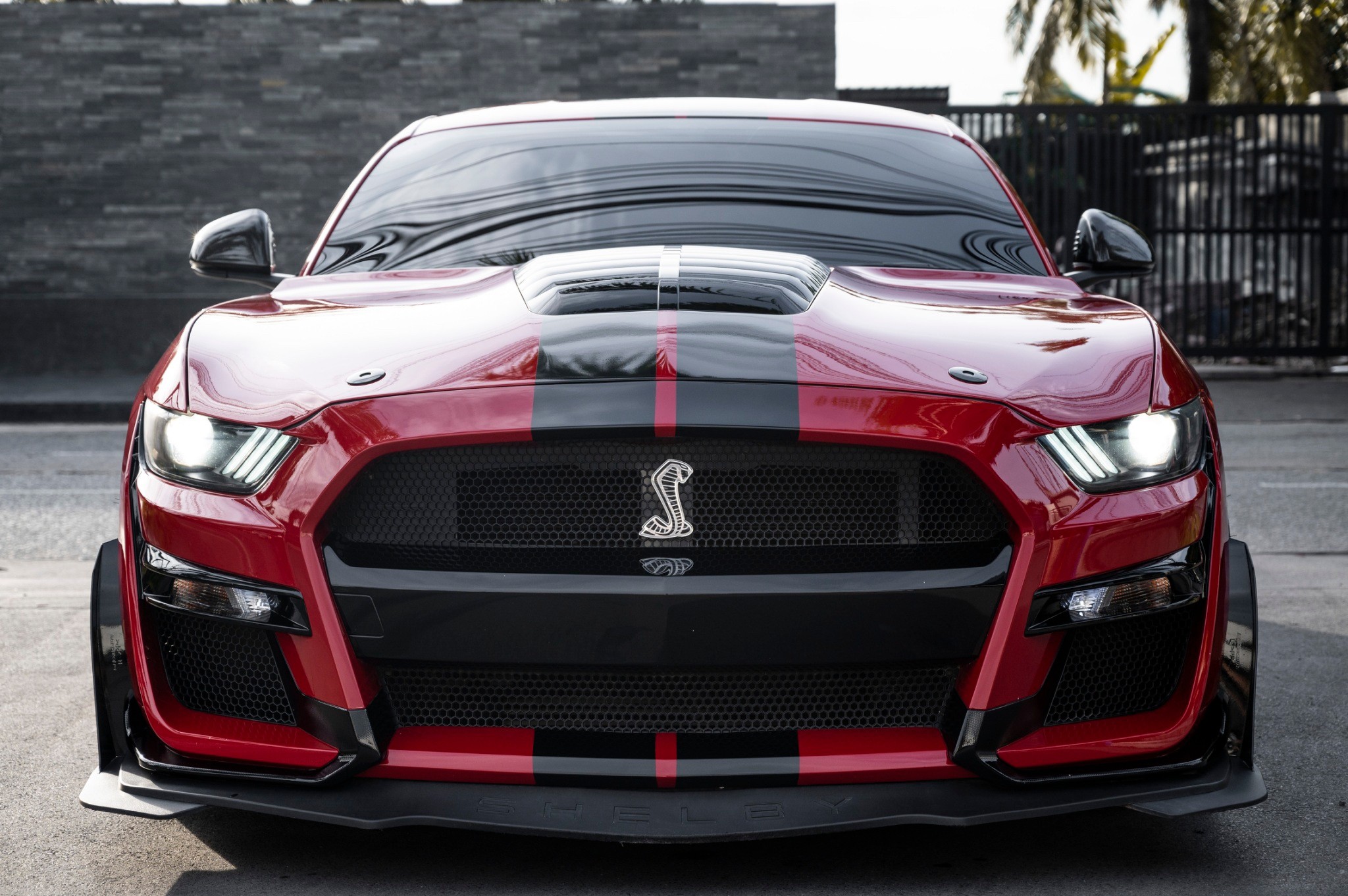 2016 Ford Mustang สีแดง (รูปที่ 18)