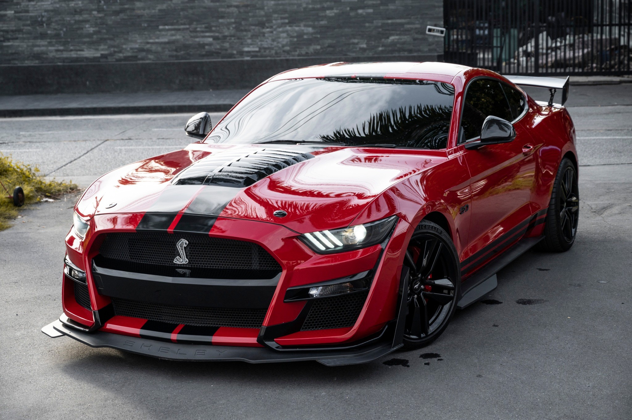 2016 Ford Mustang สีแดง