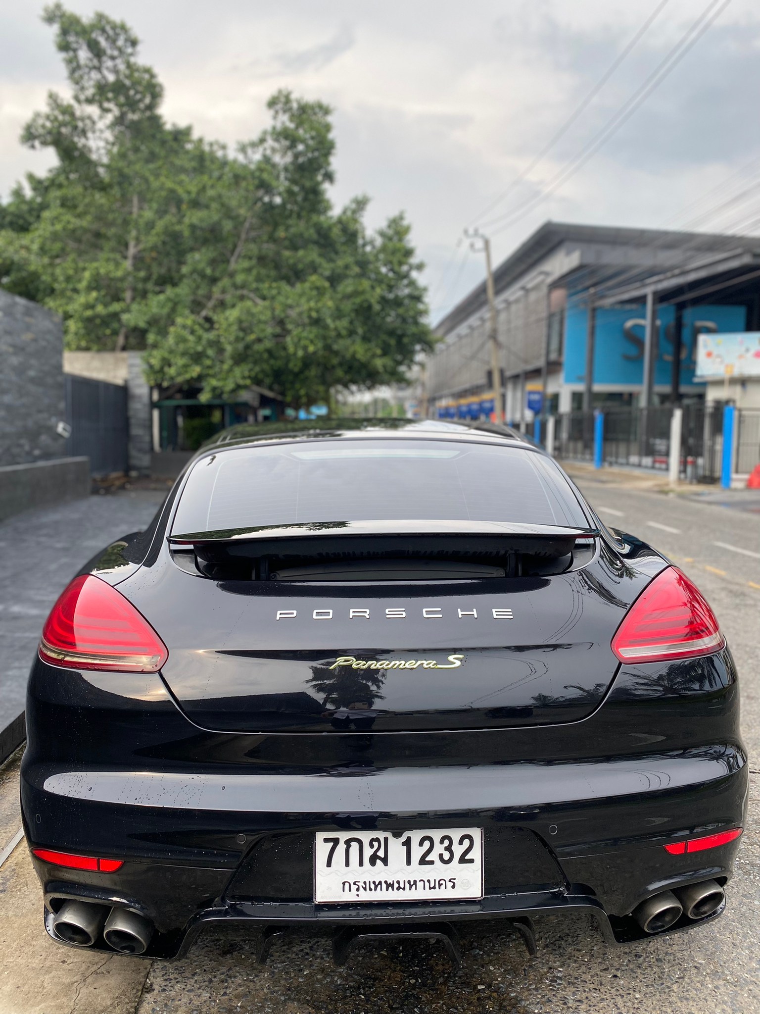2014 Porsche Panamera E-Hybrid สีดำ (รูปที่ 6)