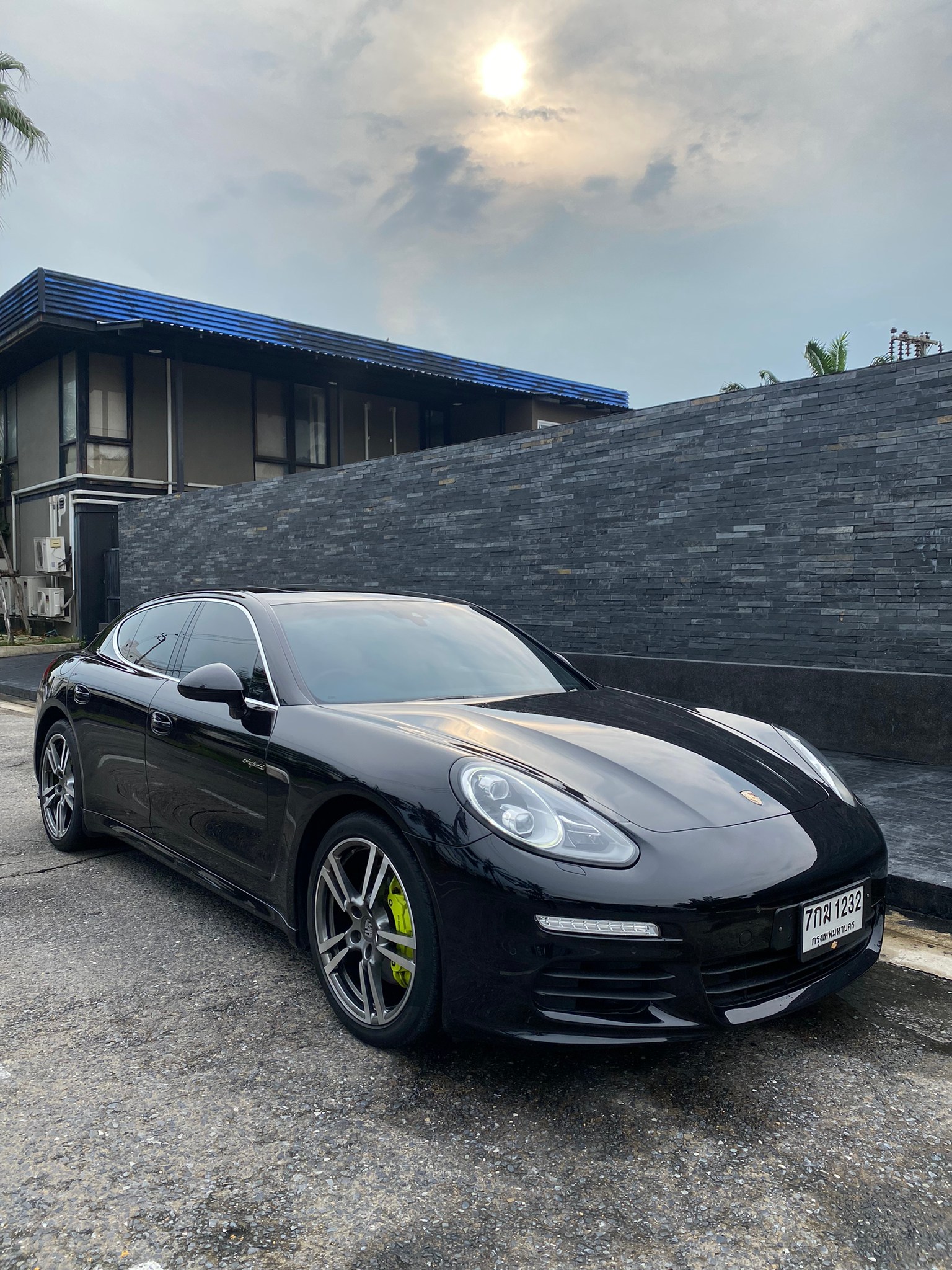 2014 Porsche Panamera E-Hybrid สีดำ