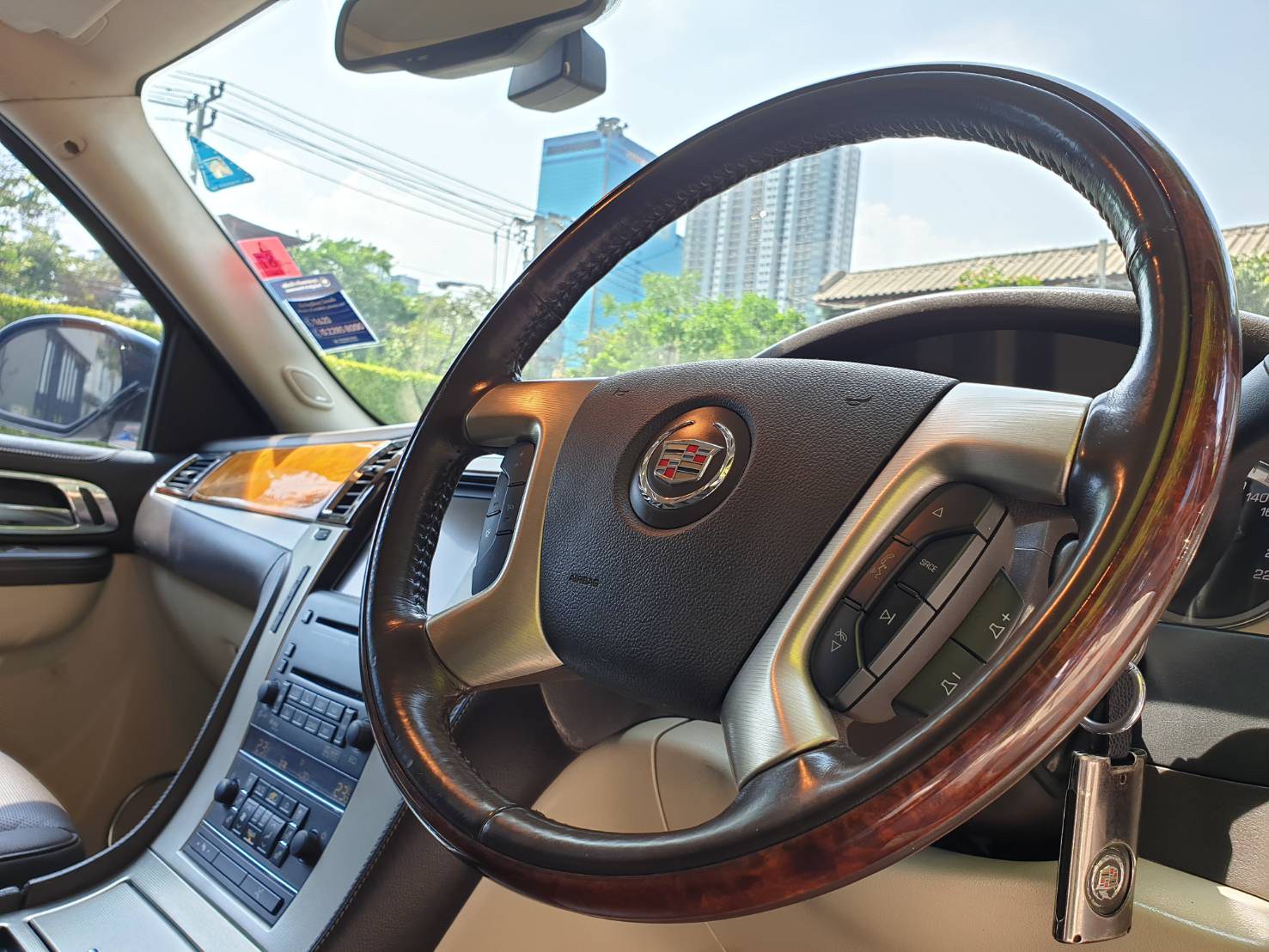 2020 Citroen CADILLAC ESCARADE 6.2 L VIP สีดำ (รูปที่ 11)