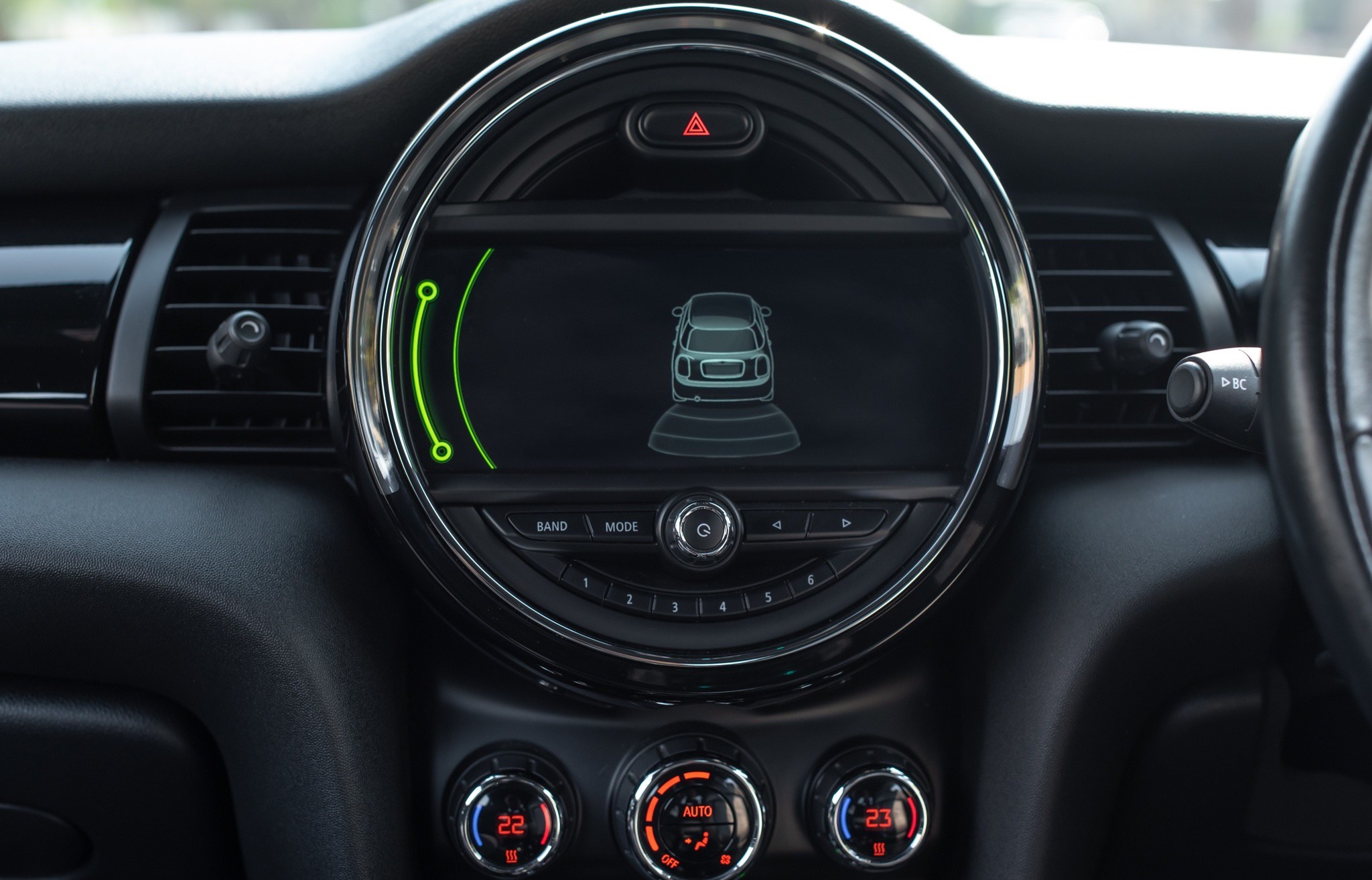 2022 Mini COOPER S 5-TURER RHD สีส้ม (รูปที่ 13)