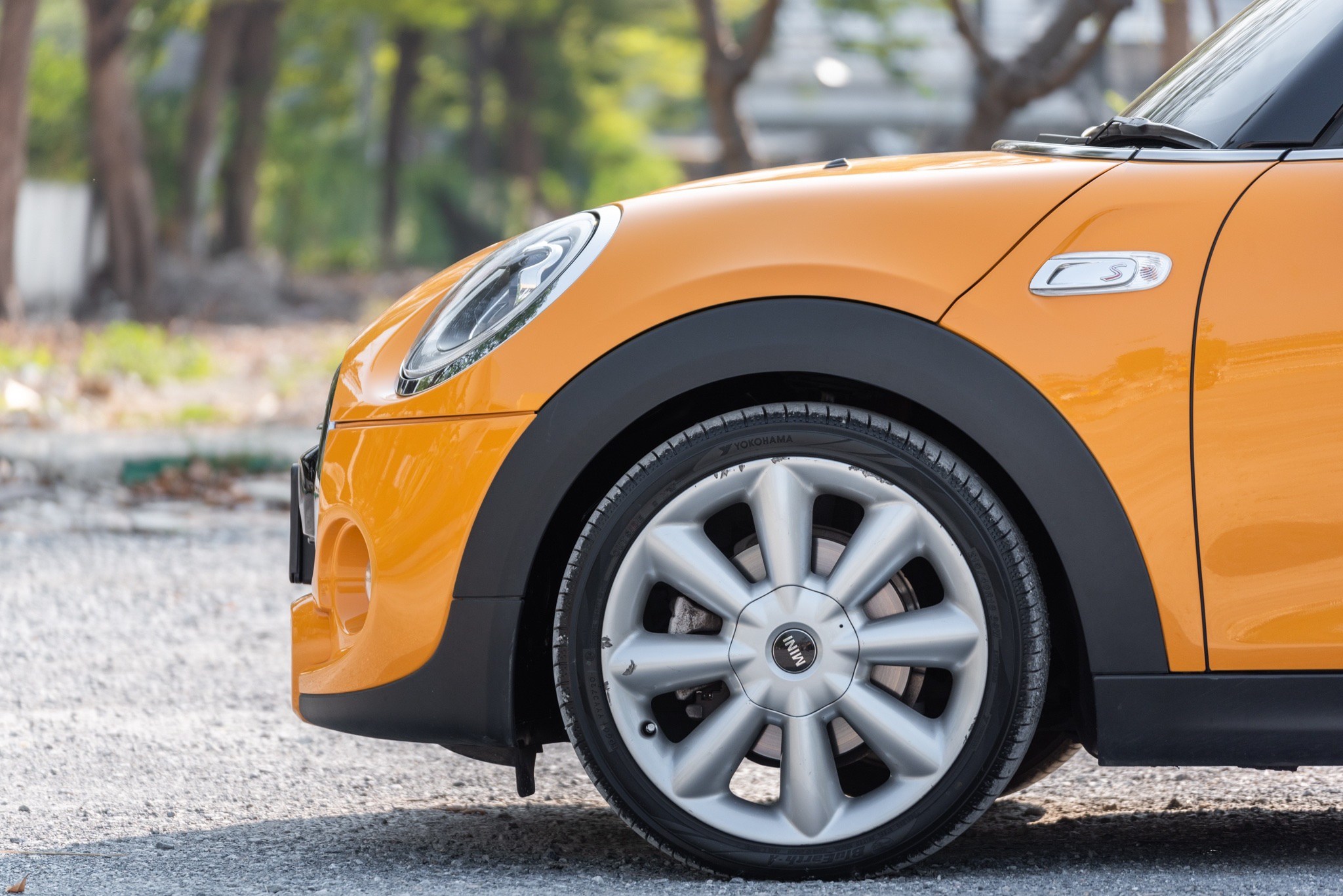 2022 Mini COOPER S 5-TURER RHD สีส้ม (รูปที่ 8)