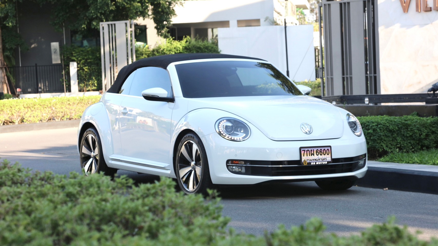 2014 Volkswagen Beetle à¸ªà¸µà¸‚à¸²à¸§