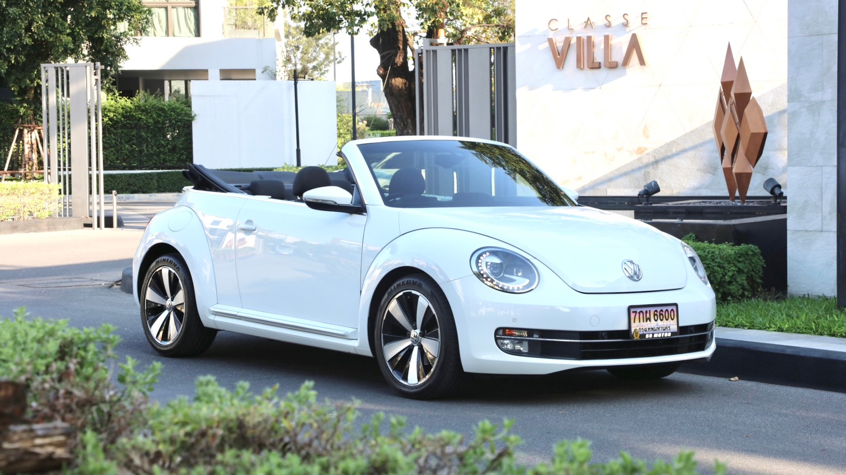 2014 Volkswagen Beetle สีขาว (รูปที่ 13)