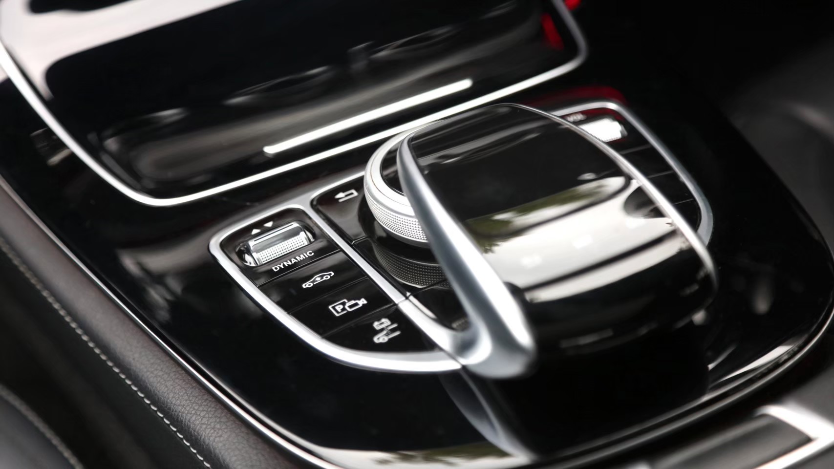 2018 Mercedes-Benz E-Class W213 E350 สีเทา (รูปที่ 7)