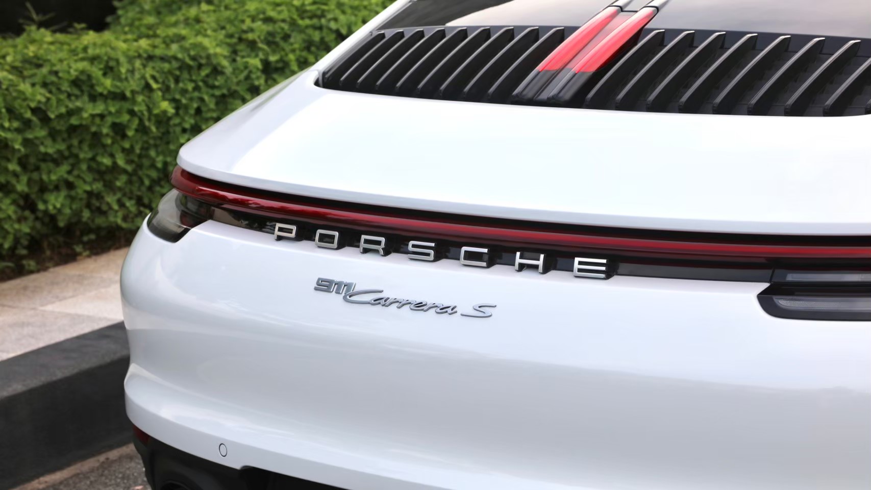2020 Porsche Porsche Carrera S (992) สีขาว (รูปที่ 17)