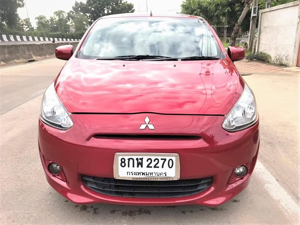 Mitsubishi Mirage ปี 2013 สีแดง