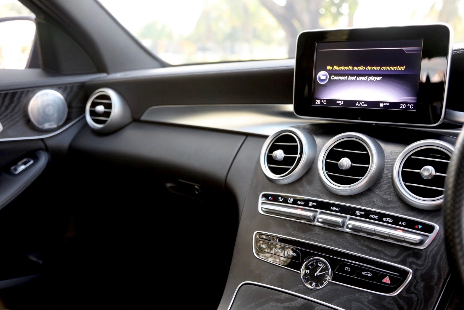 2015 Mercedes-Benz C-Class C300 AMG สีดำ (รูปที่ 3)