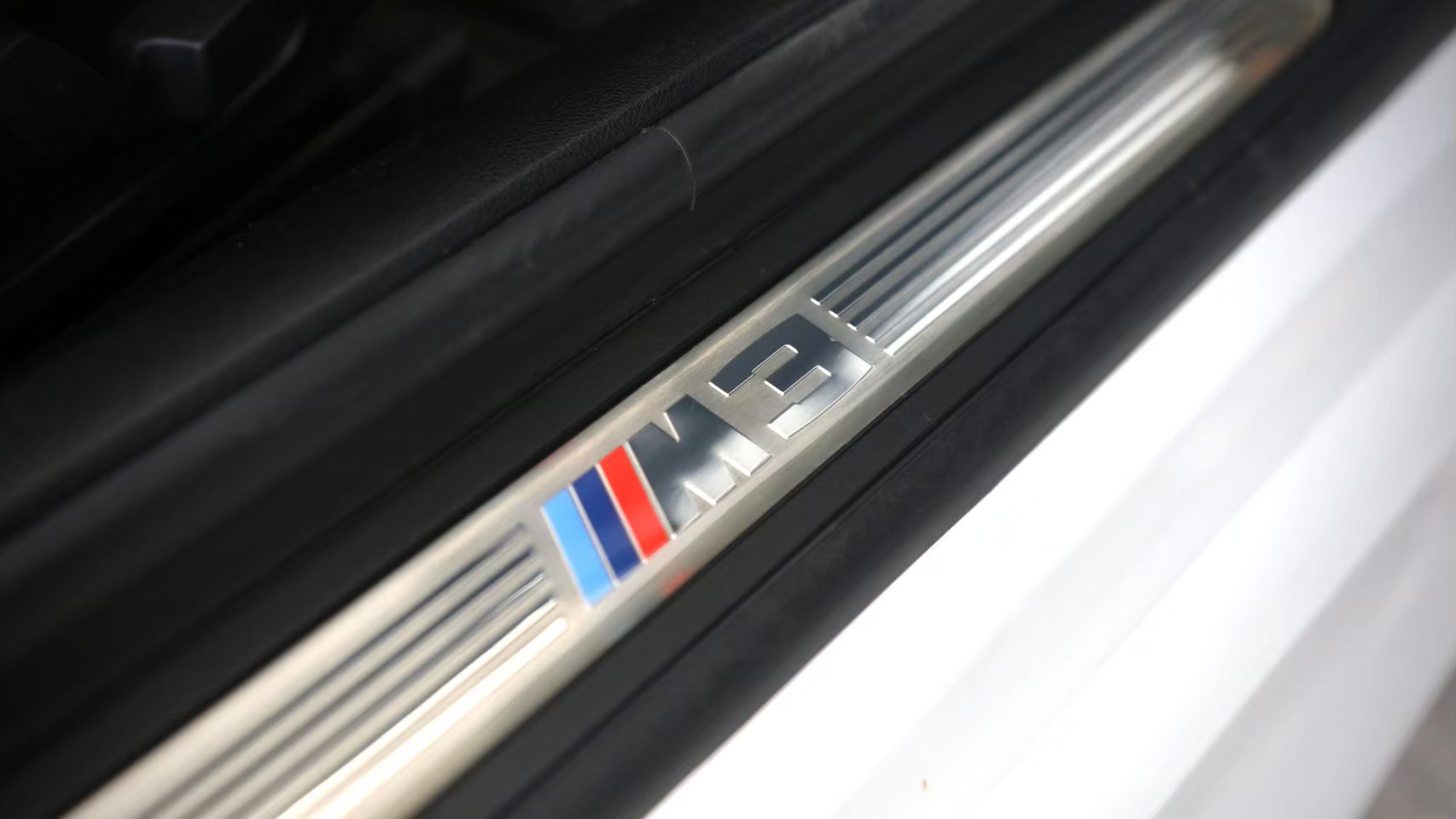 2008 BMW M3 (E92) สีขาว
