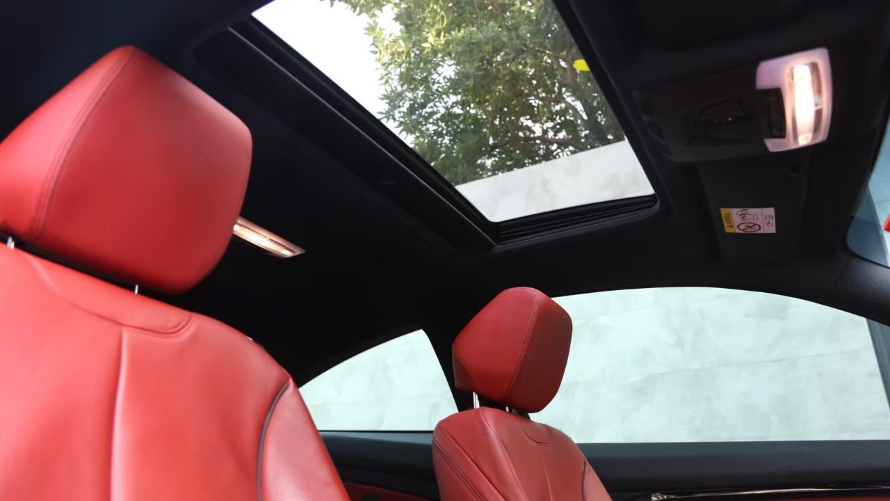 2022 BMW 430i M SPORT สีดำ (รูปที่ 5)