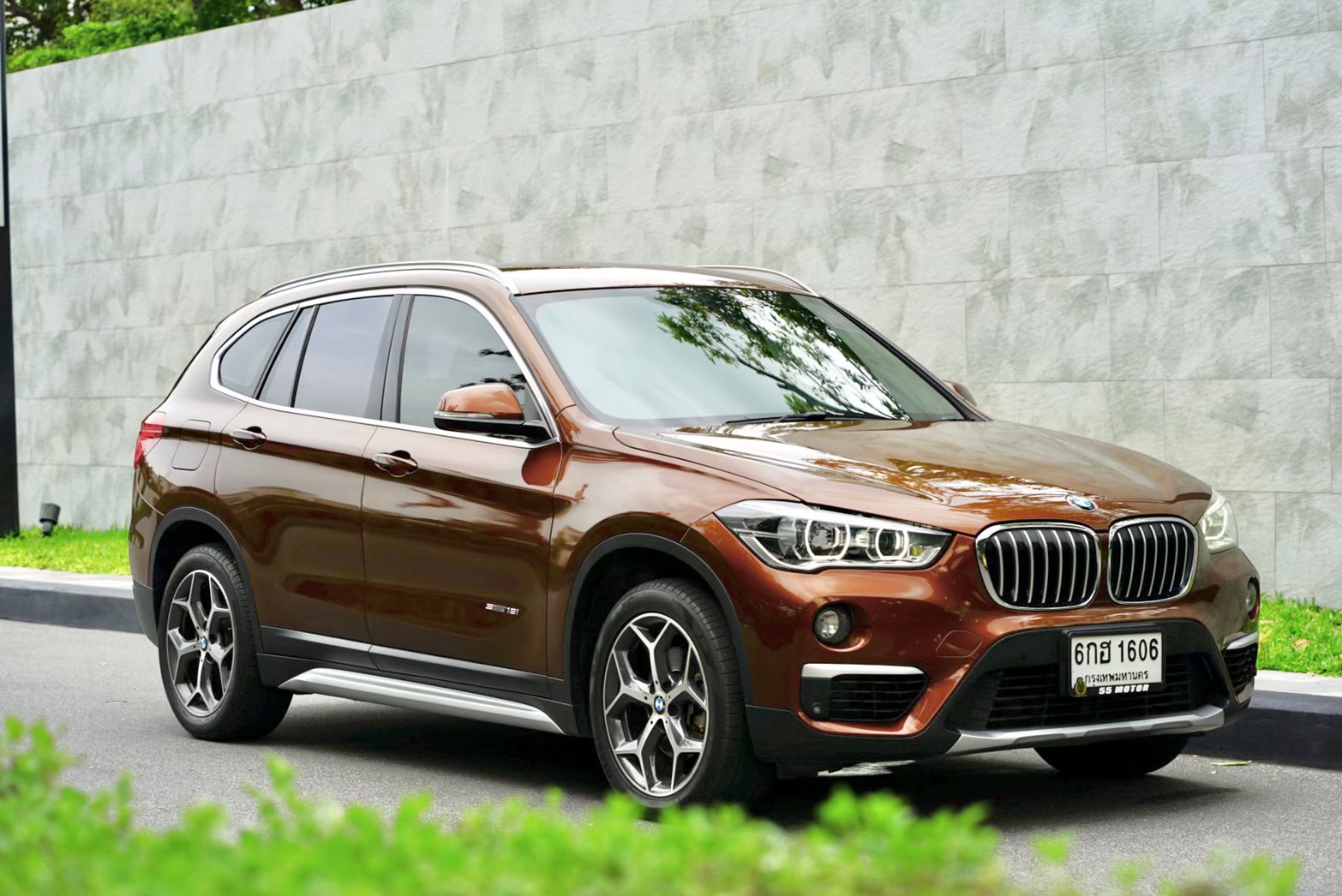 2017 BMW X1 sDrive 18i X-Line สีน้ำตาล