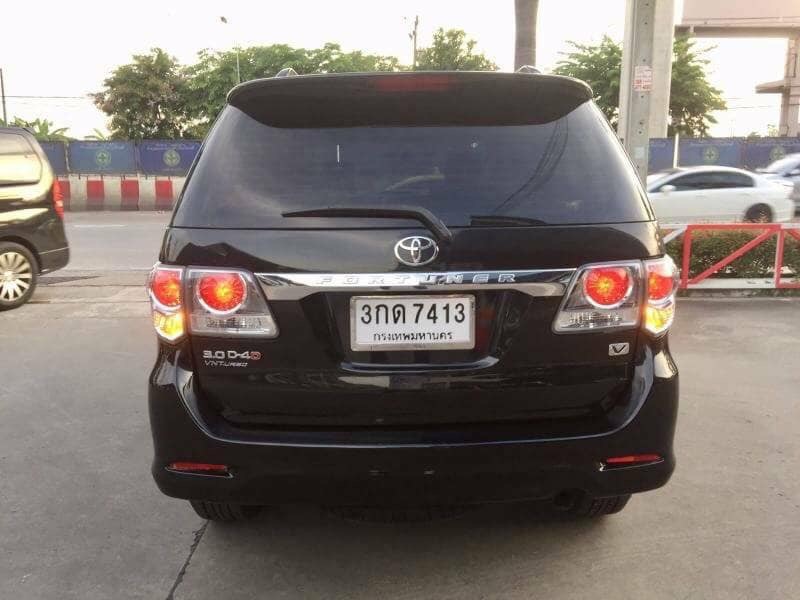 Toyota Fortuner GEN 1 ไมเนอร์เชนจ์ โฉม 2011-2014 ปี 2014 สีด (รูปที่ 13)