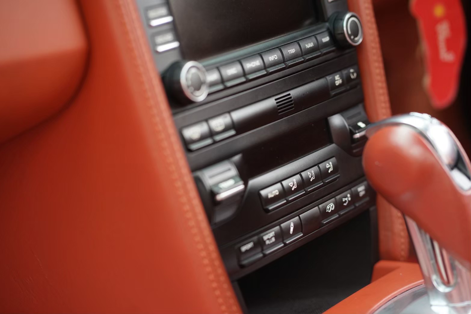 2011 Porsche 987.2 PDK สีเหลือง (รูปที่ 6)