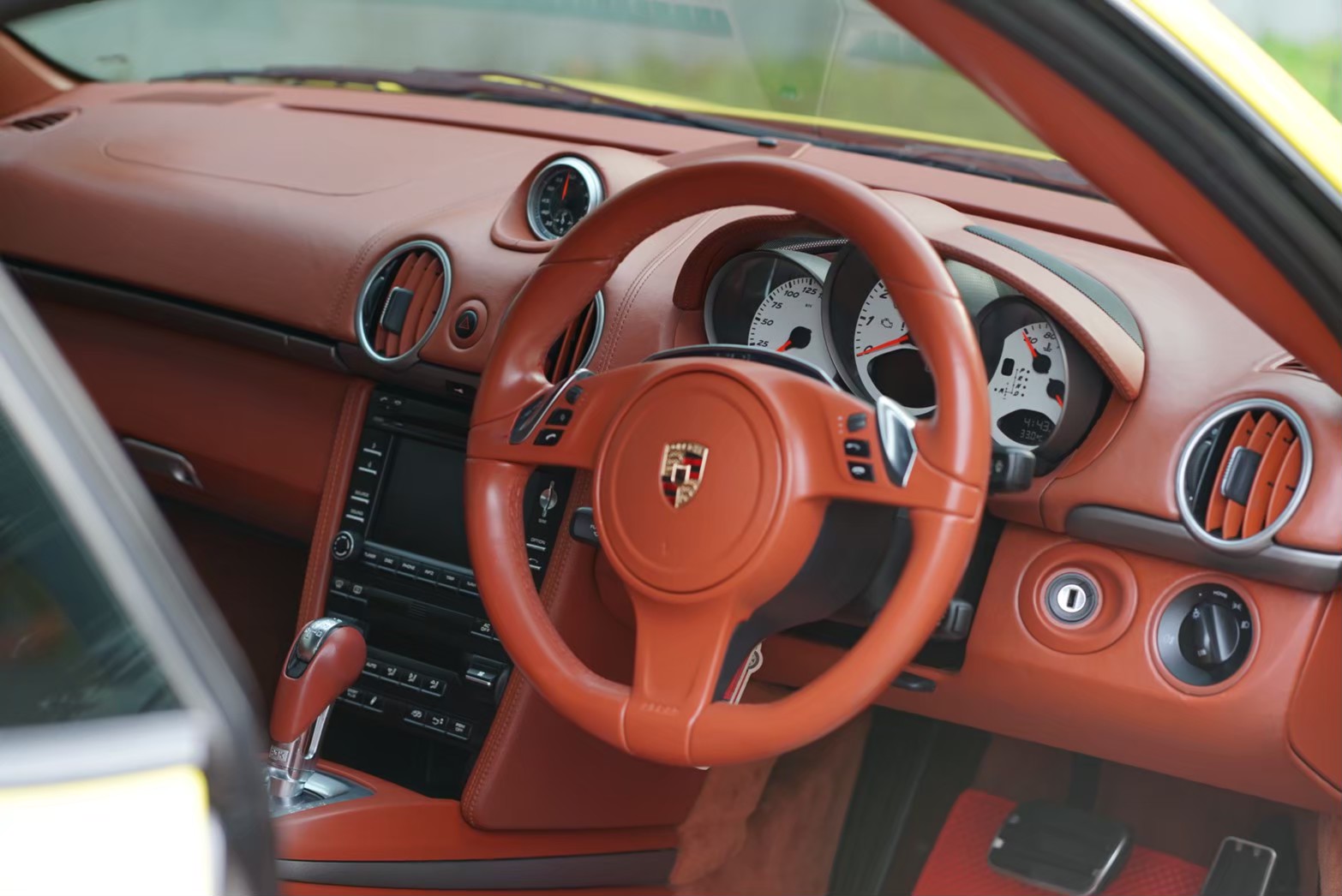2011 Porsche 987.2 PDK สีเหลือง (รูปที่ 10)