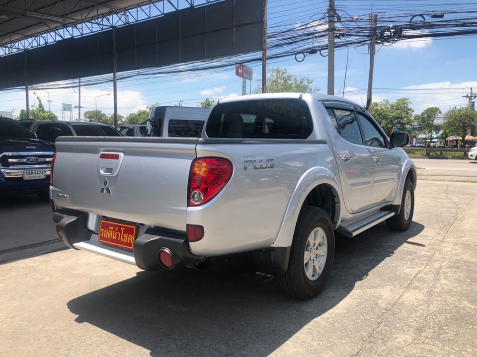 Mitsubishi Triton Double cab ปี 2014 สีเงิน (รูปที่ 7)