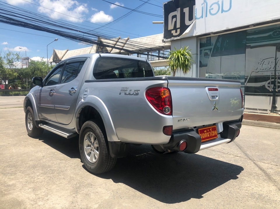 Mitsubishi Triton Double cab ปี 2014 สีเงิน (รูปที่ 5)
