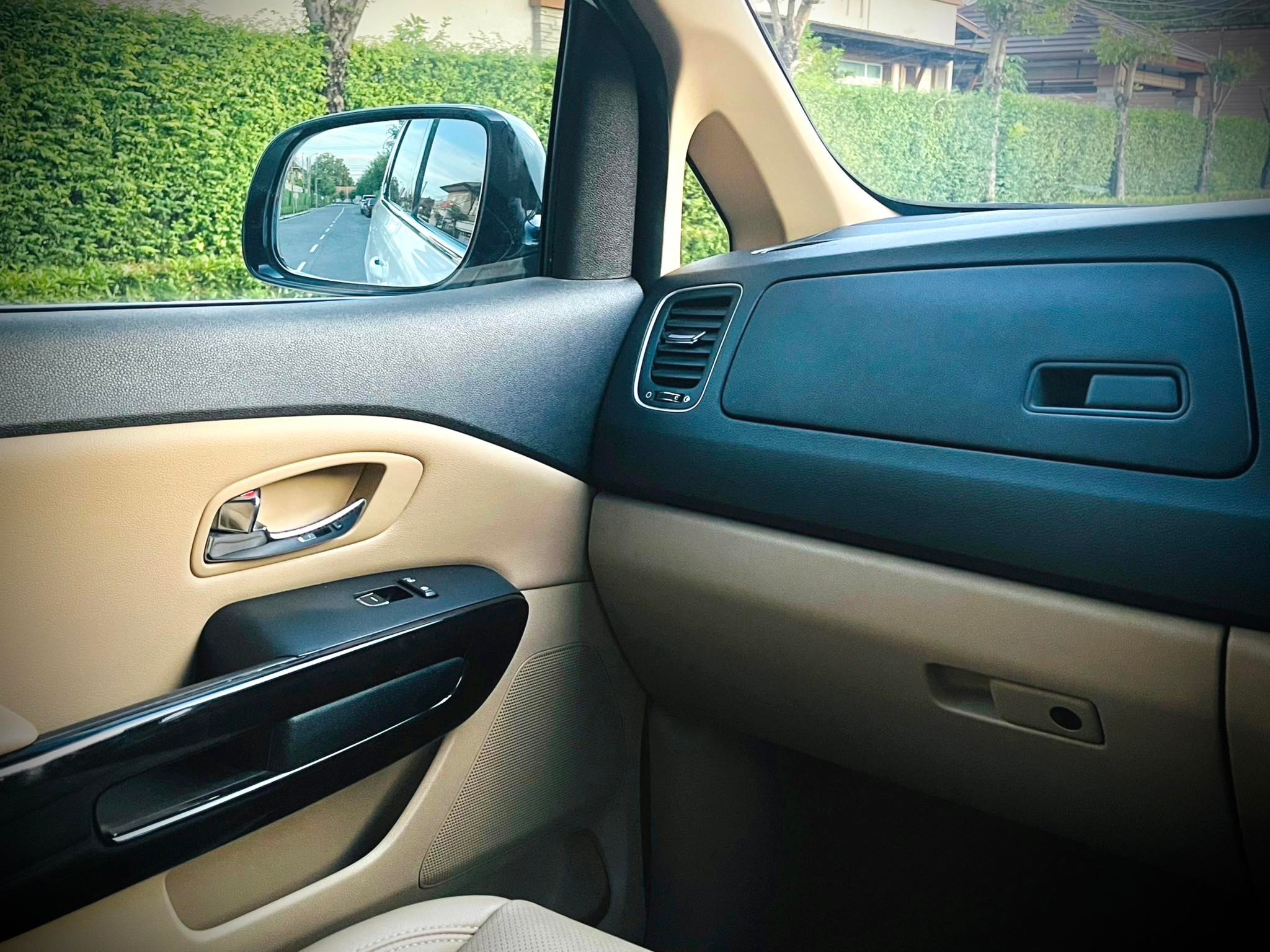 KIA Grand Carnival ขายถูกที่สุดในโลกมนุษย์ (รูปที่ 18)