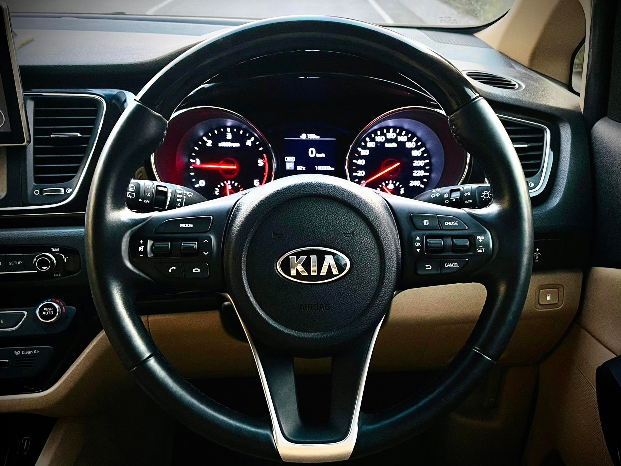 KIA Grand Carnival ขายถูกที่สุดในโลกมนุษย์ (รูปที่ 16)