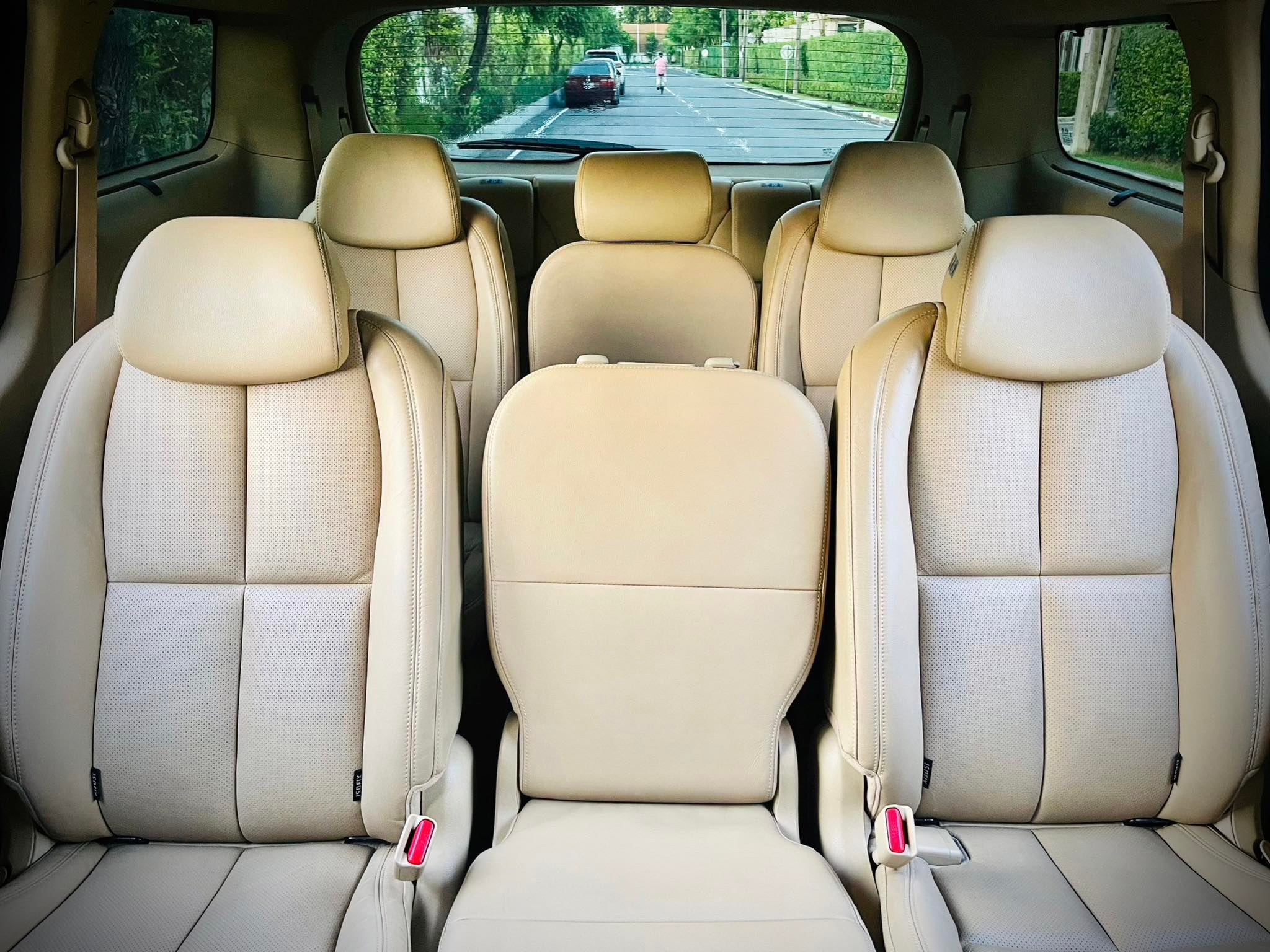 KIA Grand Carnival ขายถูกที่สุดในโลกมนุษย์ (รูปที่ 36)