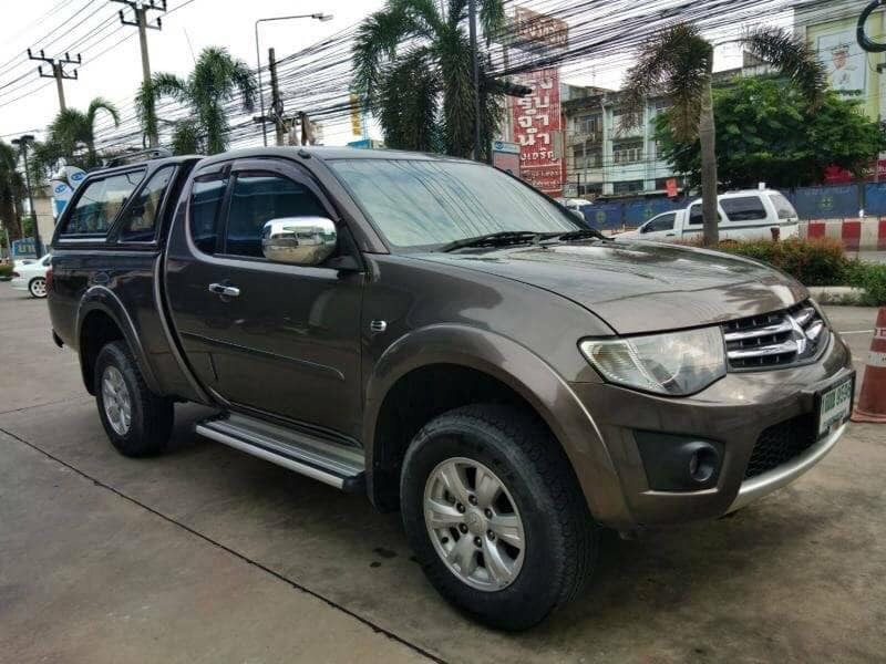 Mitsubishi Triton Mega cab ปี 2015 สีน้ำตาล (รูปที่ 14)
