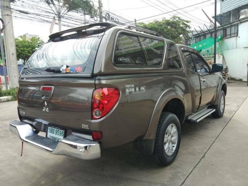 Mitsubishi Triton Mega cab ปี 2015 สีน้ำตาล (รูปที่ 2)