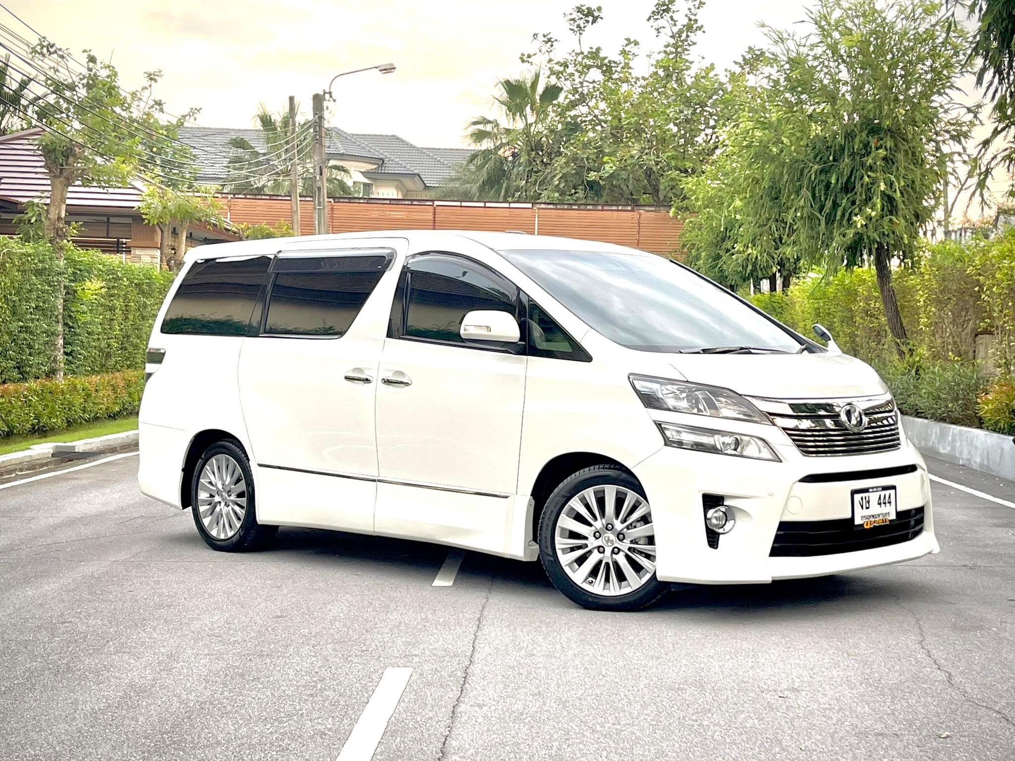 Toyota Vellfire ZG รถมือเดียว ต้องบอกโคตรใหม่