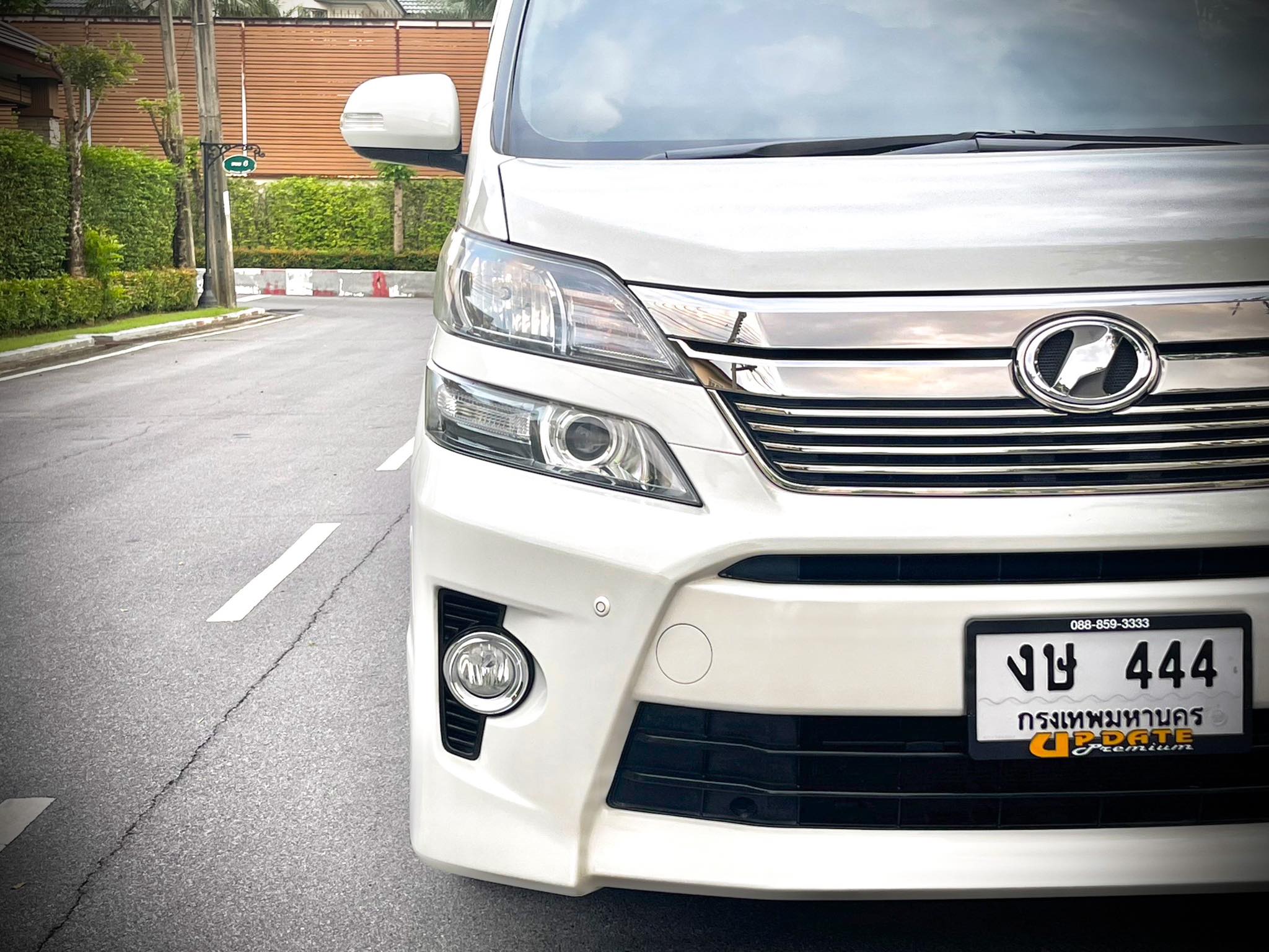 Toyota Vellfire ZG รถมือเดียว ต้องบอกโคตรใหม่