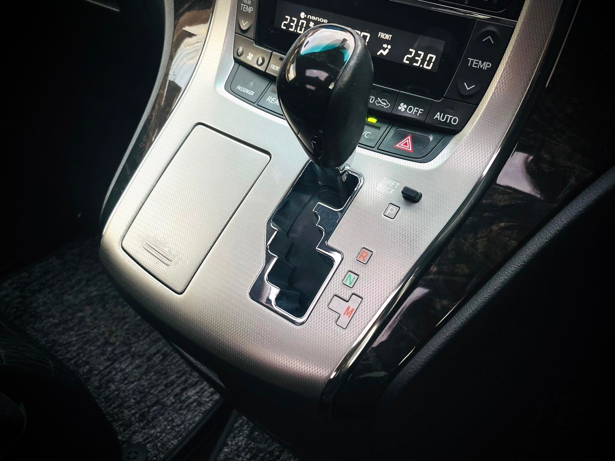 Toyota Vellfire ZG รถมือเดียว ต้องบอกโคตรใหม่ (รูปที่ 40)