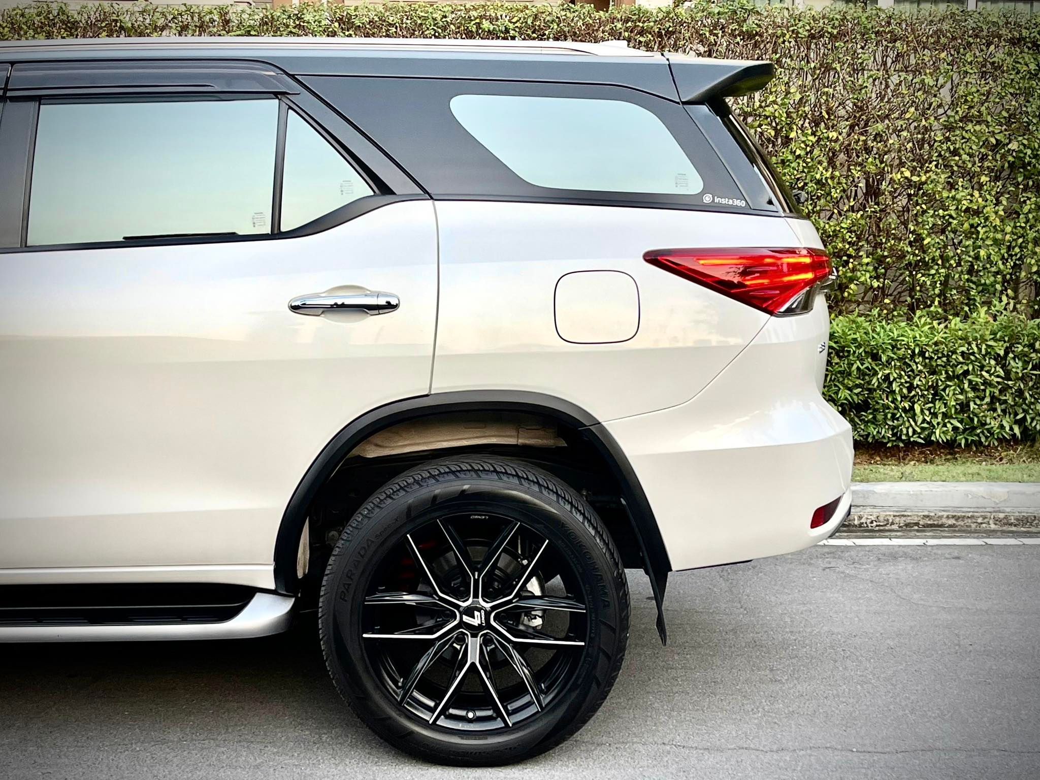 Toyota Fortuner 2.8 4Wd Topสุด สวยสุดในตำนาน ของแท้ต้องคันนี้