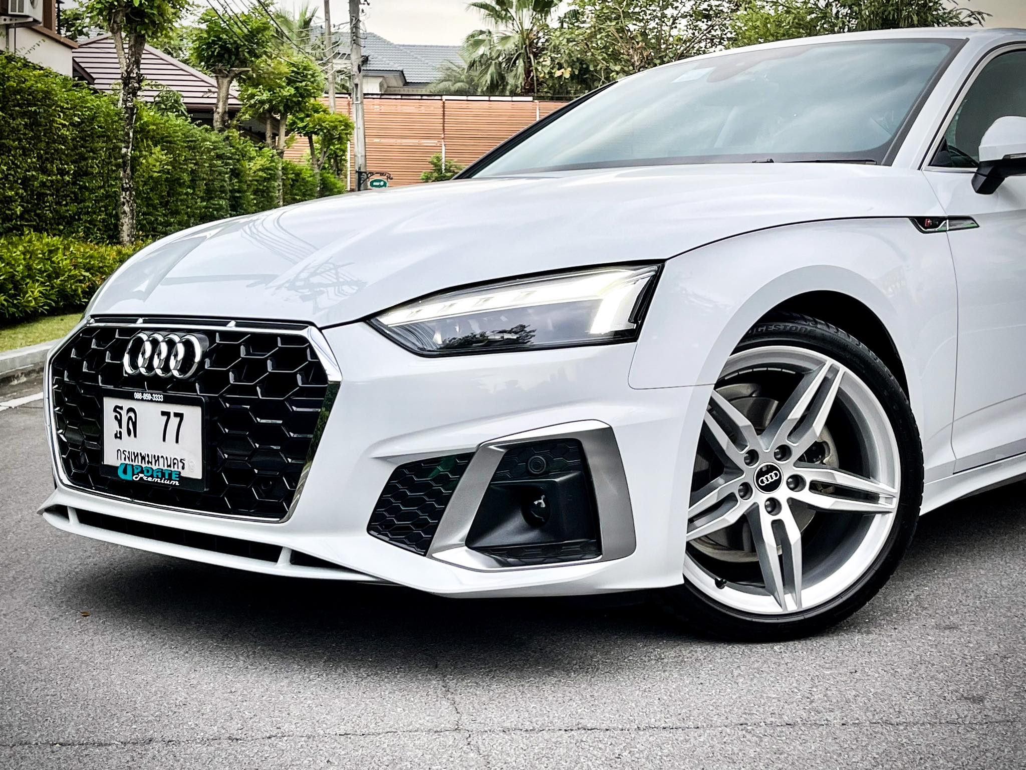 Audi A5 Sline Coupe หมื่นโล ท้าชนความใหม่จริงๆ