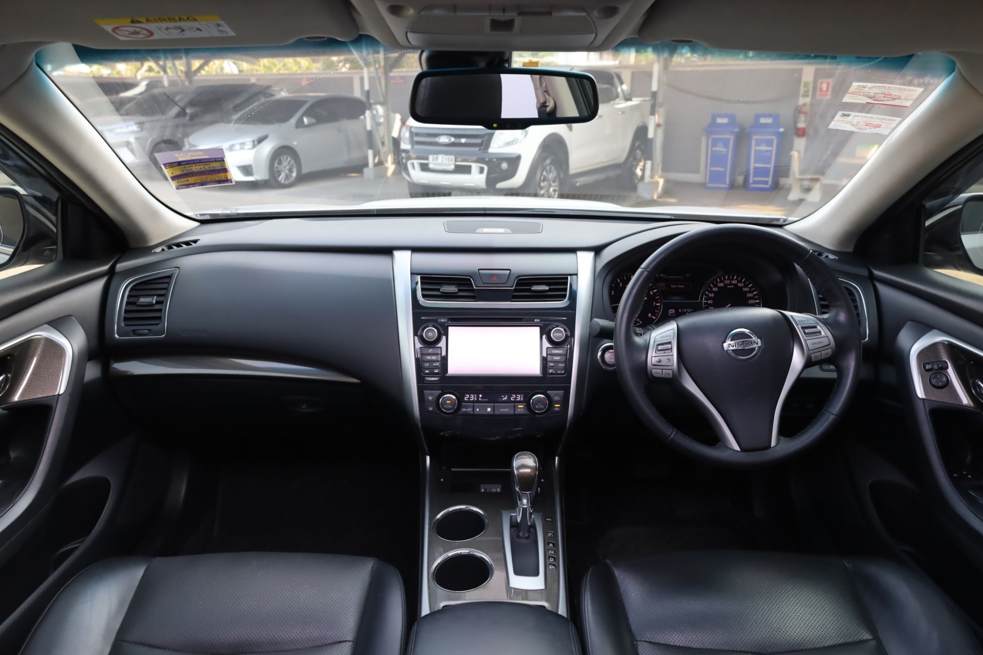 2018 NISSAN TEANA 2.0XL auto หลังคาซันรูฟ ไมล์ 61,xxx km. ฟรีดาวน์