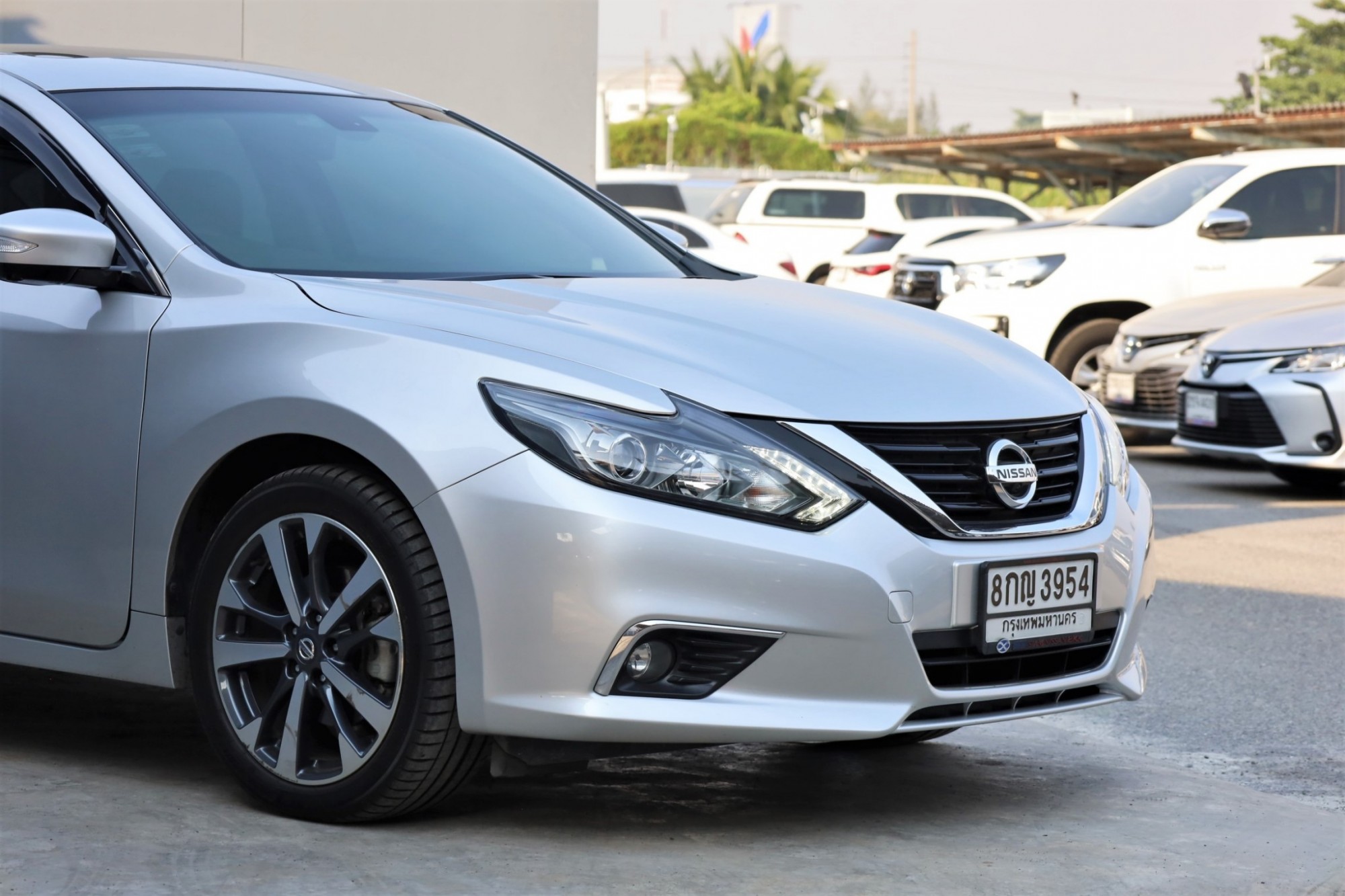 2018 NISSAN TEANA 2.0XL auto หลังคาซันรูฟ ไมล์ 61,xxx km. ฟรีดาวน์