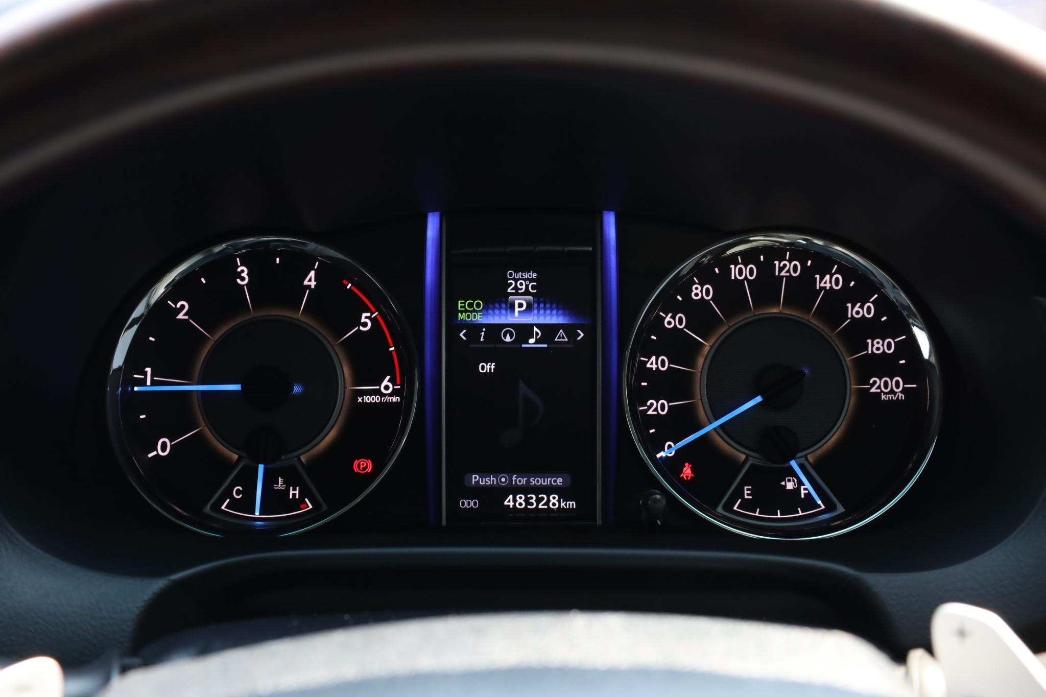 2018 TOYOTA FORTUNER 2.4V auto ไมล์ 48xxx กม. รถสวย สภาพใหม่เอี่ยม