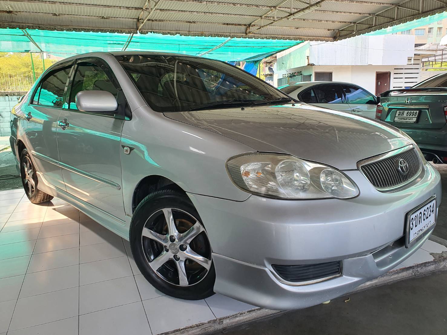 Toyota Corolla Altis 1.6E ปี 2002 สีบรอนซ์เงิน เกียร์ธรรมดา มือ1
