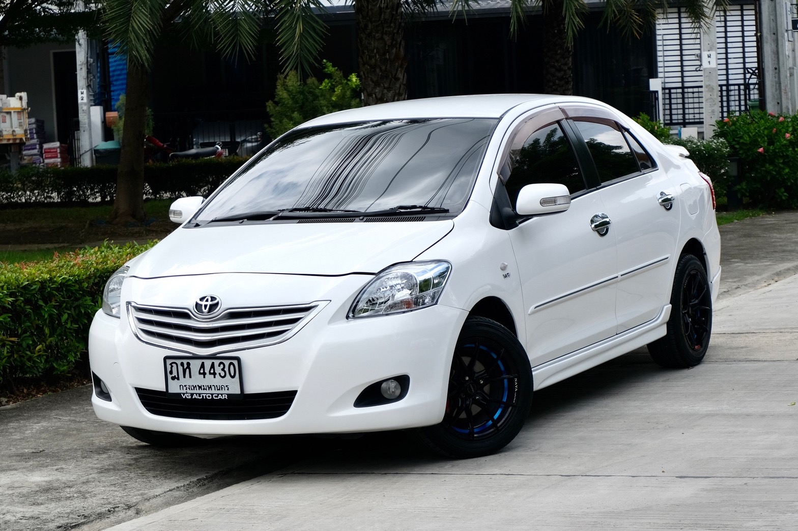 Toyota vios 1.5E ออโต้ เบนซิน ปี2010 สีขาว ฟรีดาวน์