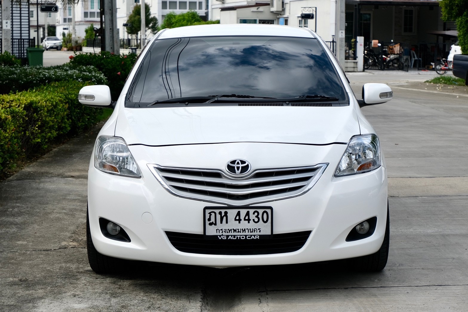 Toyota vios 1.5E ออโต้ เบนซิน ปี2010 สีขาว ฟรีดาวน์ (รูปที่ 10)